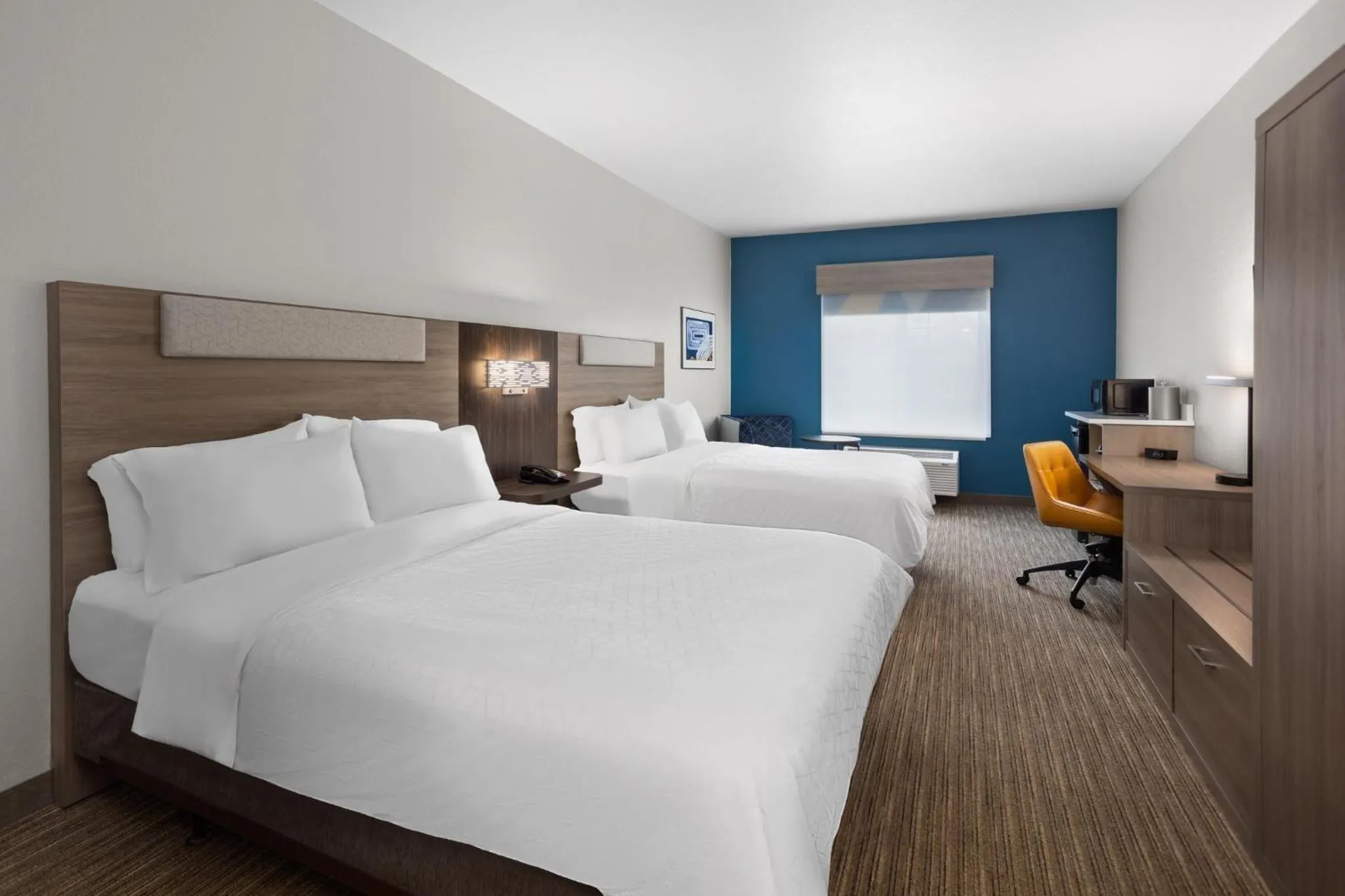 Photo of the whole room, Bed in Holiday Inn Express Hotel & Suites Acme-Traverse City by IHG