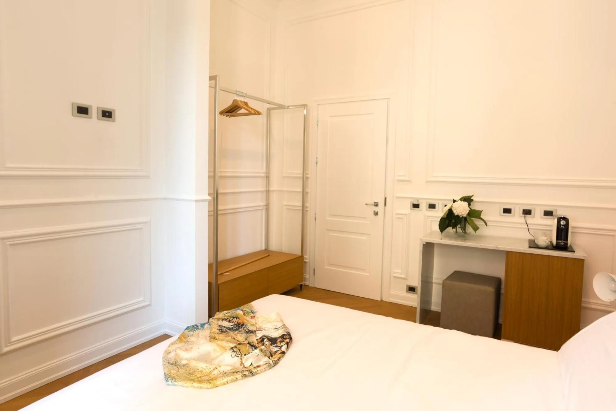 Photo of the whole room, Bed in Via Chiodo Luxury Rooms