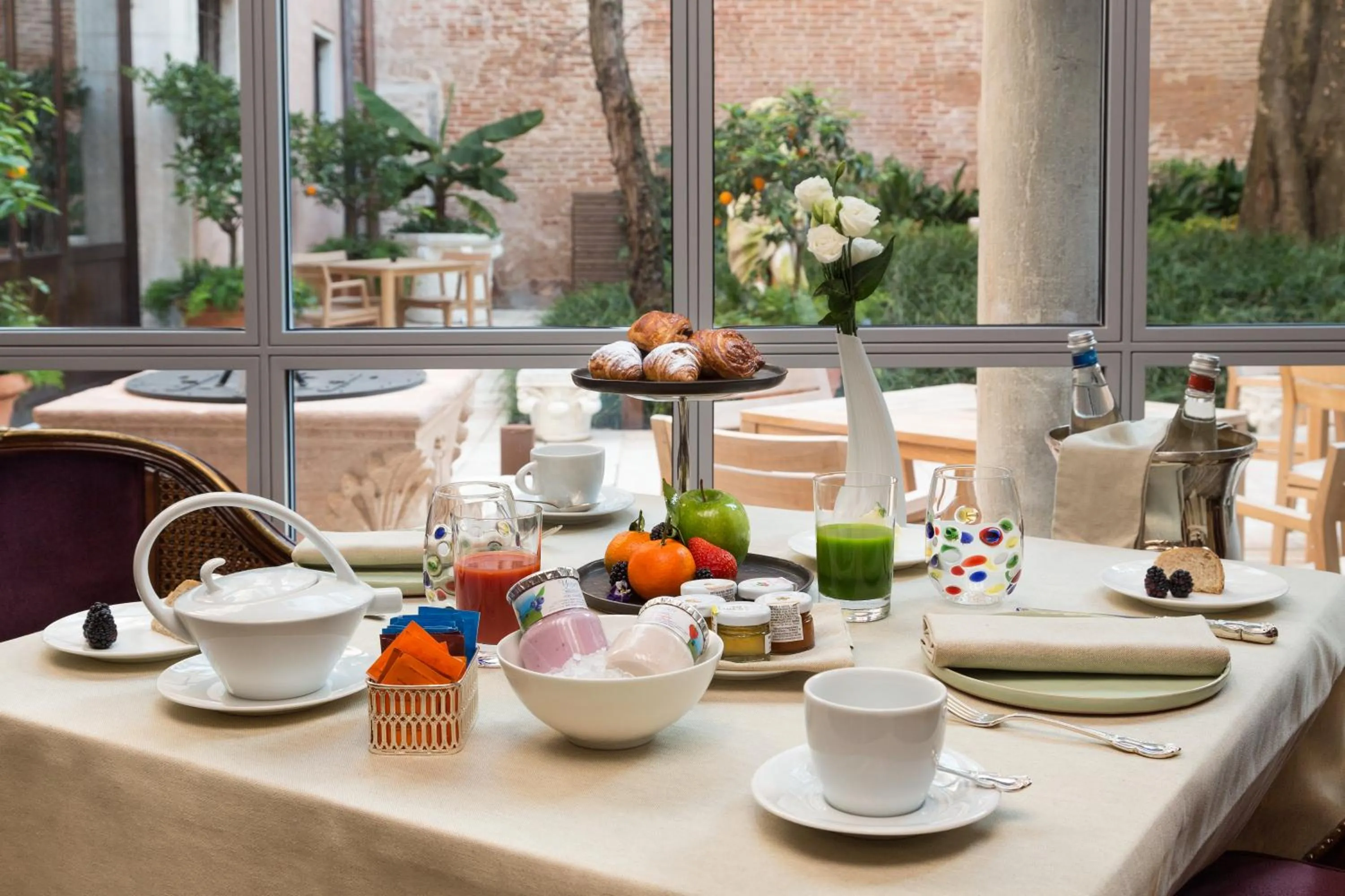 Patio in Palazzo Venart Luxury Hotel