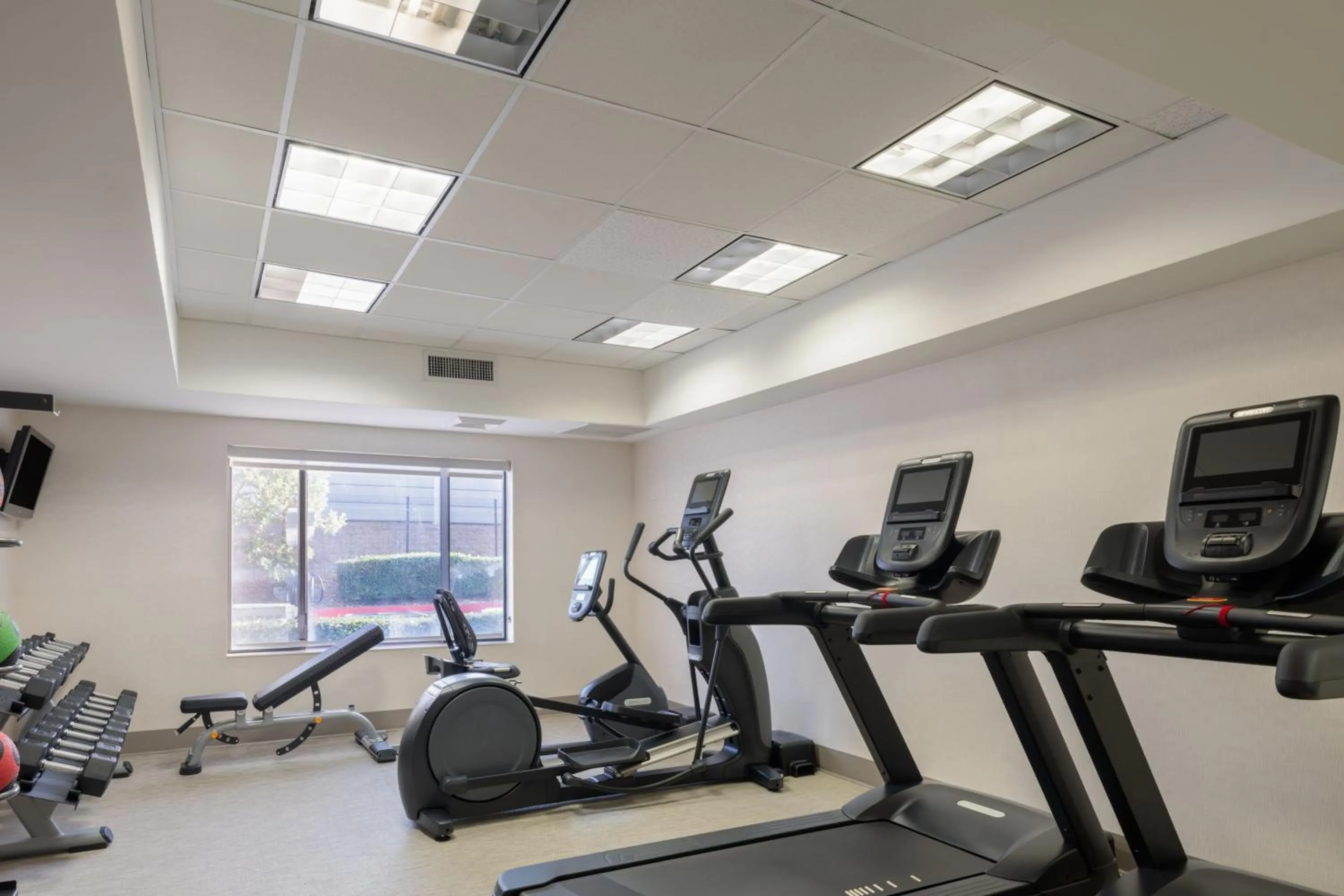 Fitness centre/facilities in SpringHill Suites Pasadena Arcadia