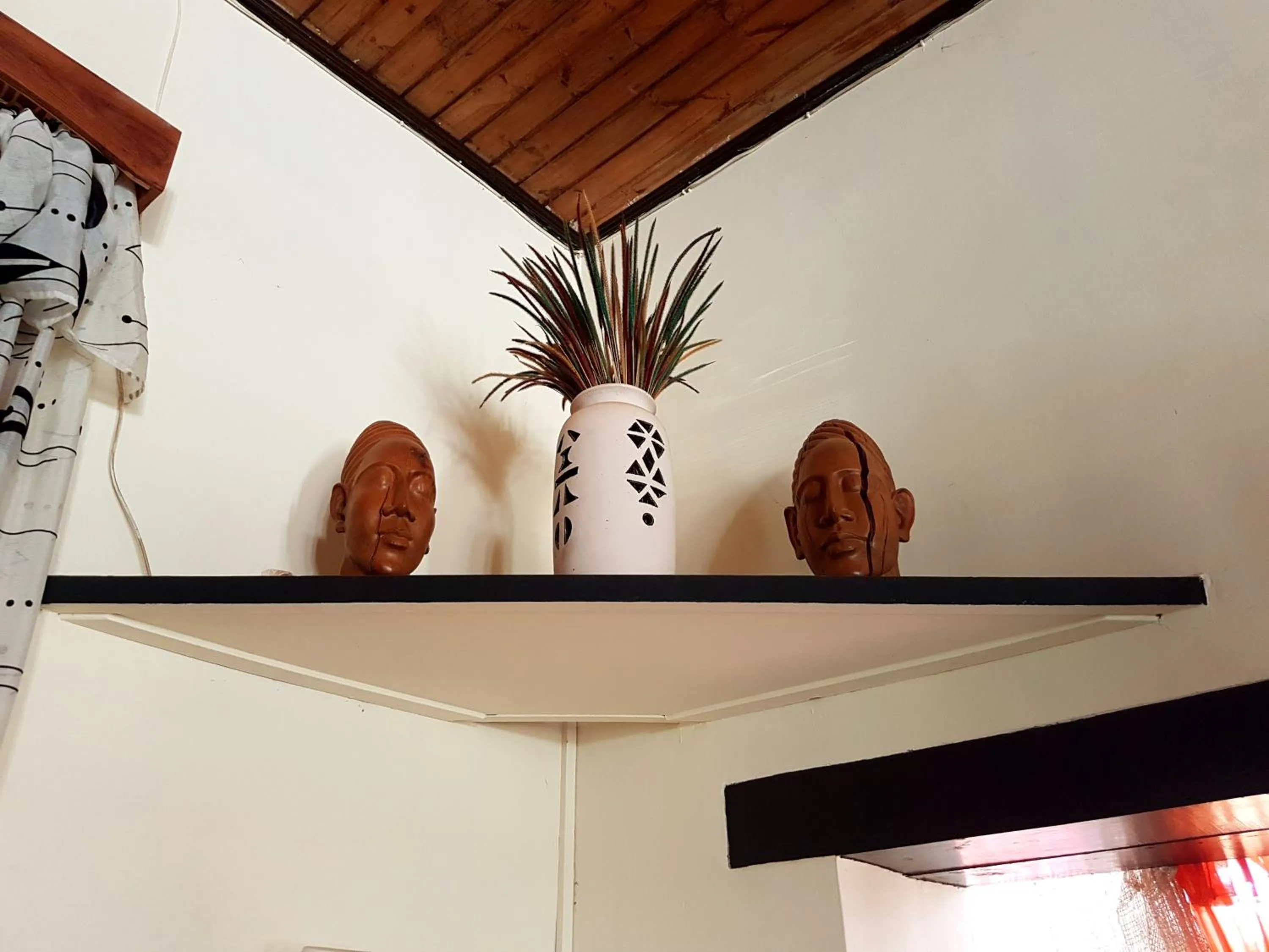 Restaurant/places to eat in Hotel le Trianon