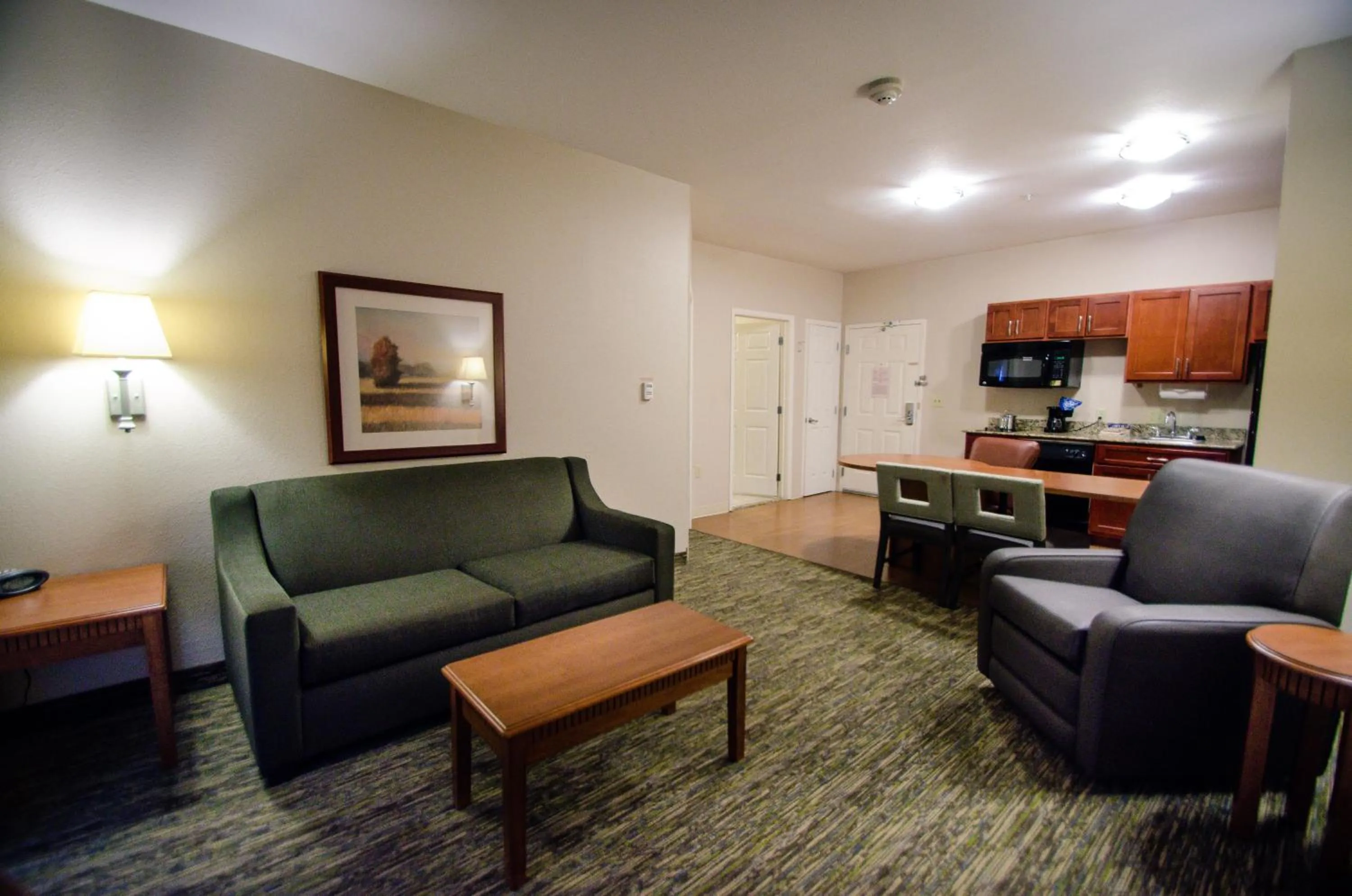 Photo of the whole room in Candlewood Suites Temple by IHG