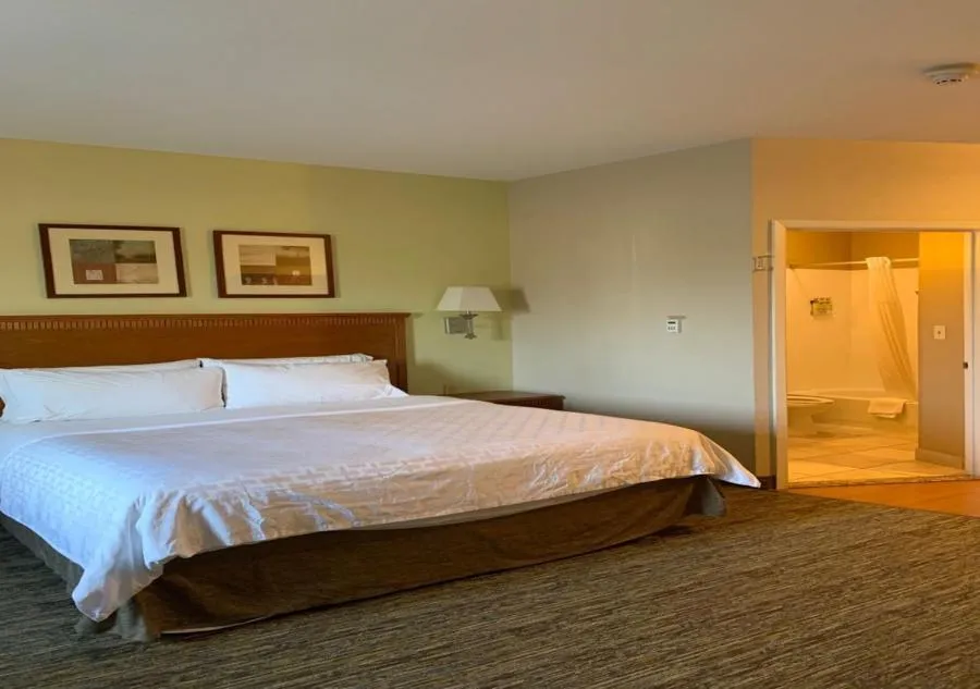 Bed in Candlewood Suites Temple by IHG