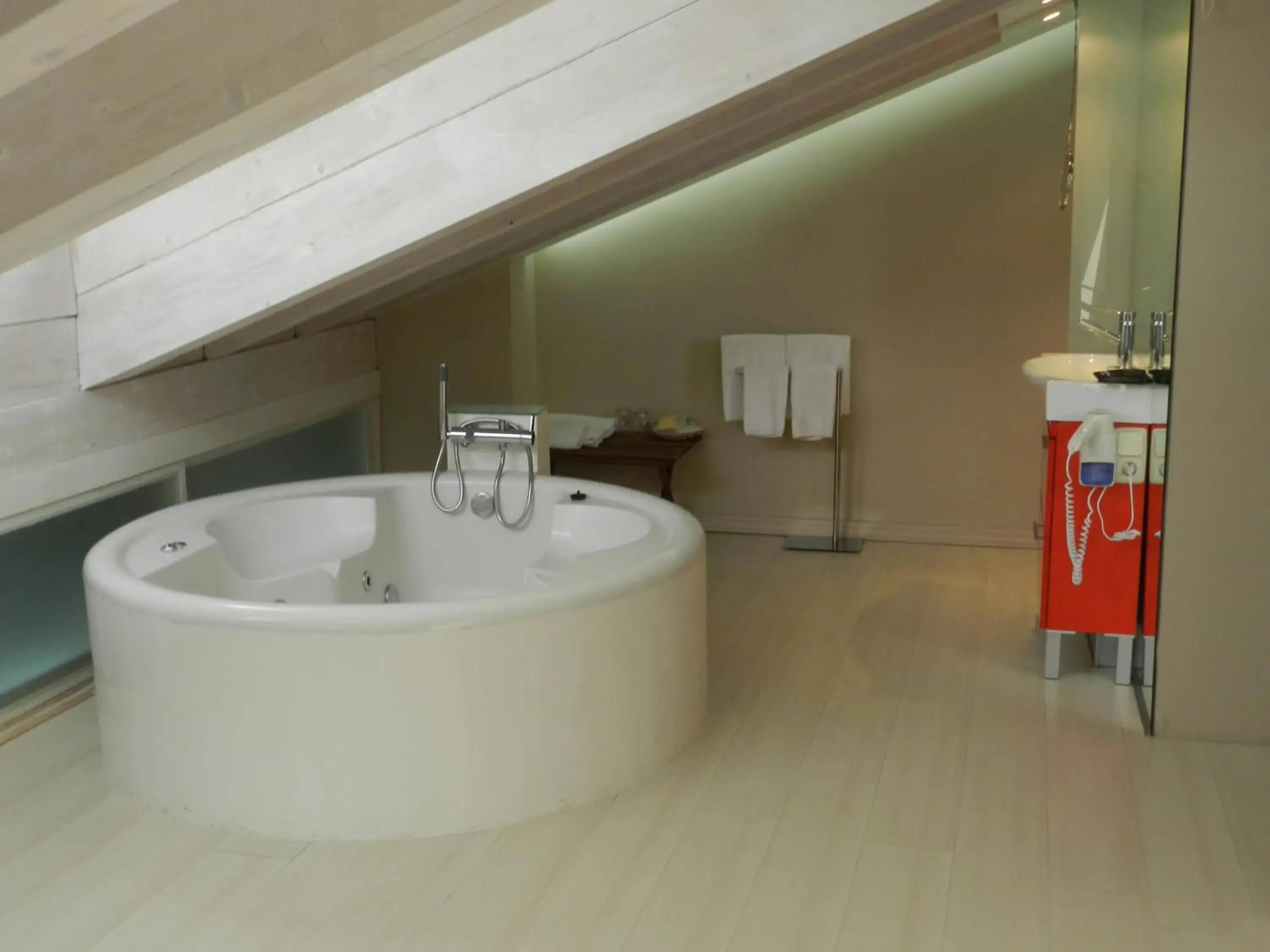 Loft with Spa Bath in Posada Real La Pascasia Loft with Spa Bath in Posada Real La Pascasia