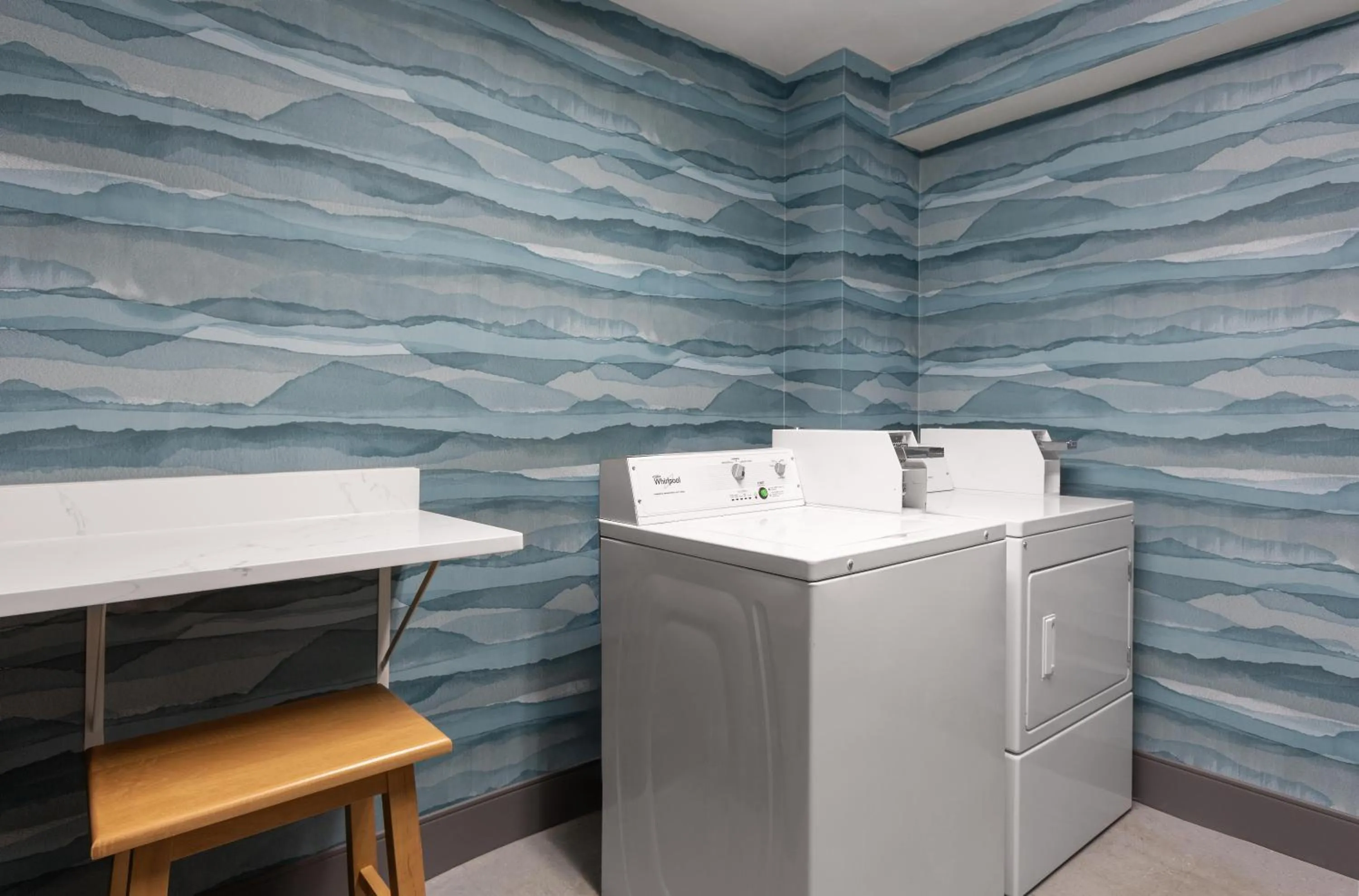 laundry in Hampton Inn Helen