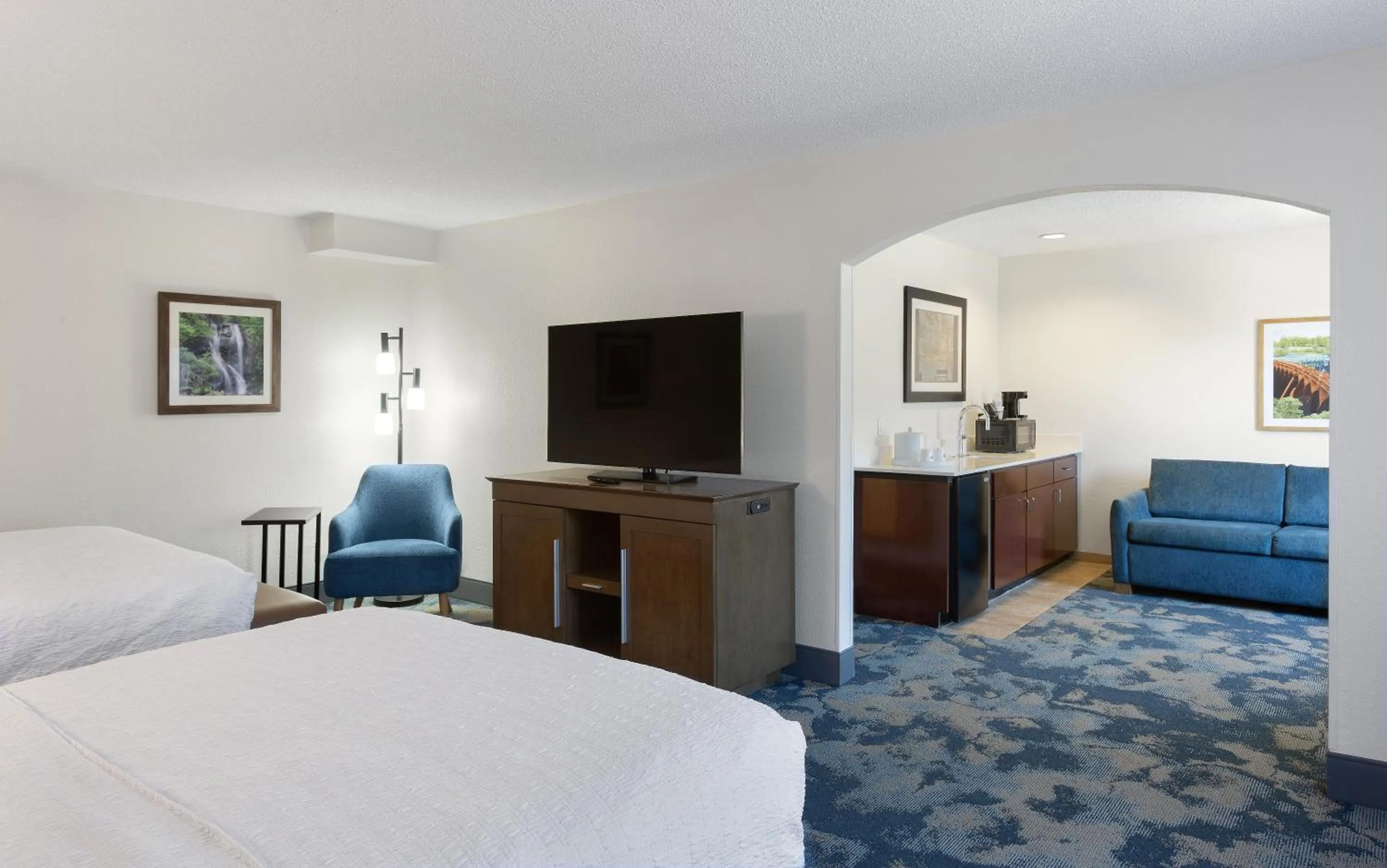 Bed in Hampton Inn Helen