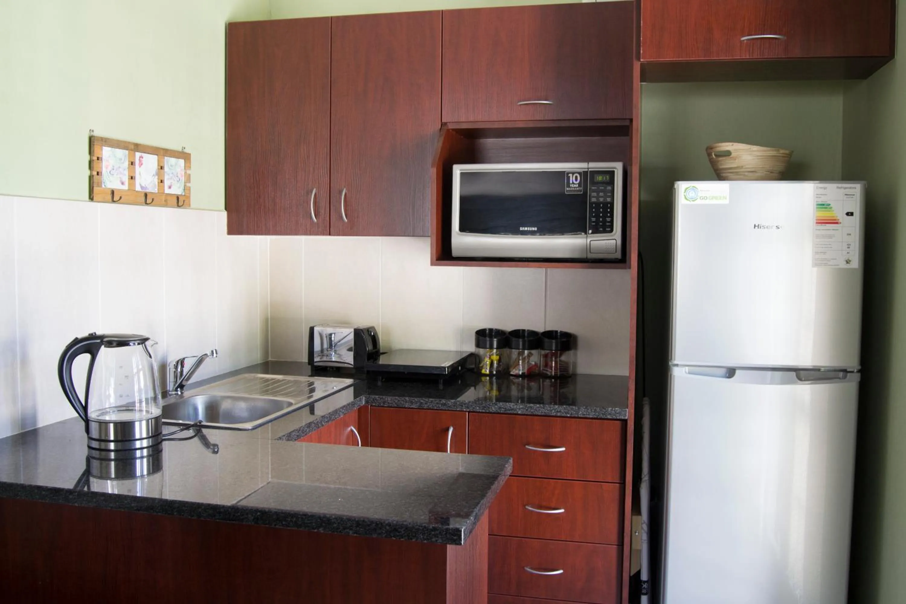 Kitchen or kitchenette in The Flower Box Long Term Accommodation