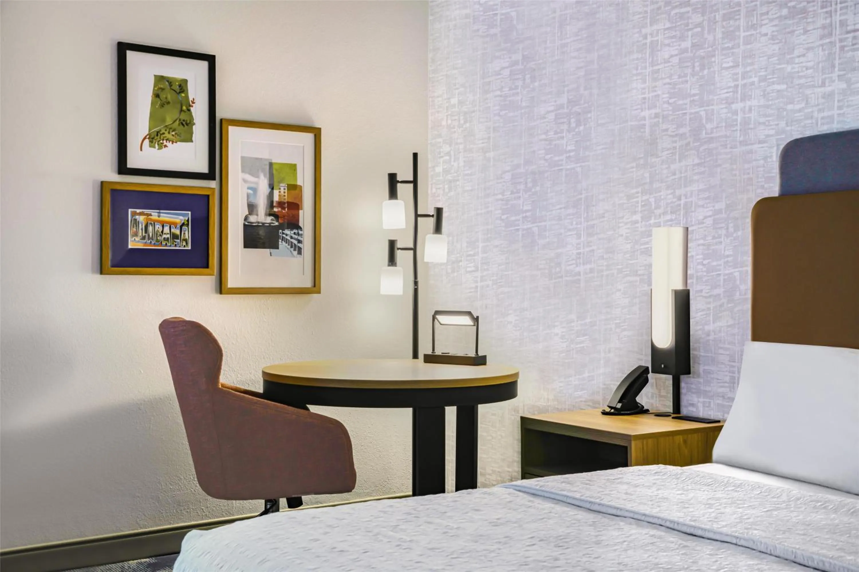 Bedroom, Bed in Hampton Inn Huntsville-Arsenal/South Parkway