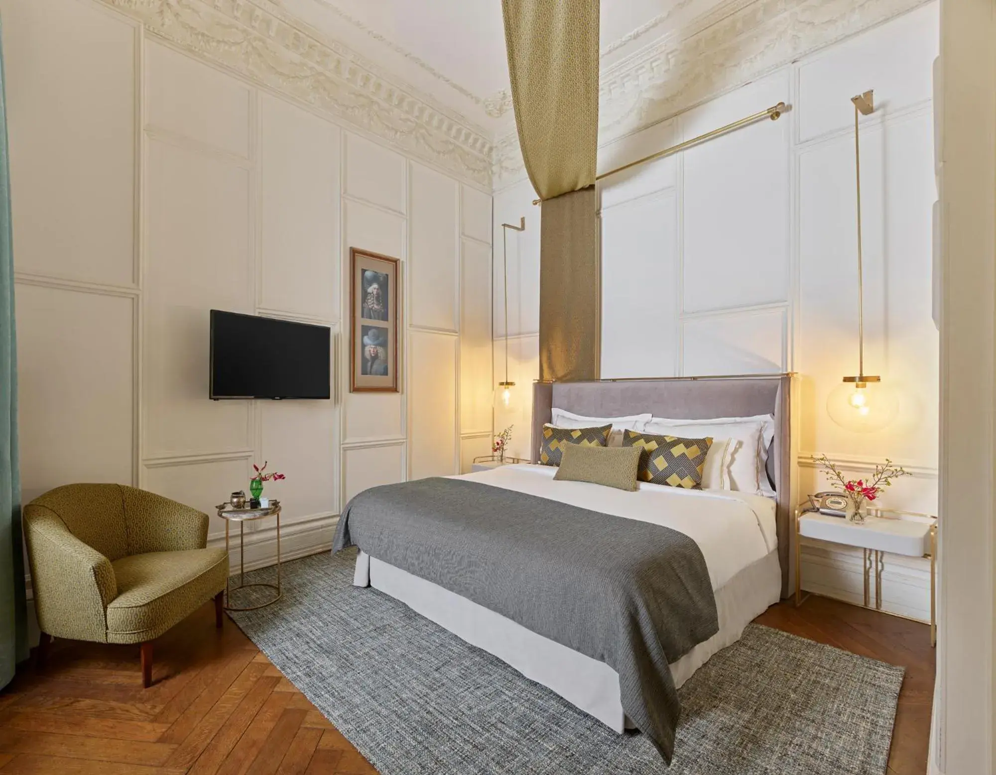 Deluxe Double Room Inner Courtyard in Mr Cas Hotels Taksim - Special Category Deluxe Double Room Inner Courtyard in Mr Cas Hotels Taksim - Special Category