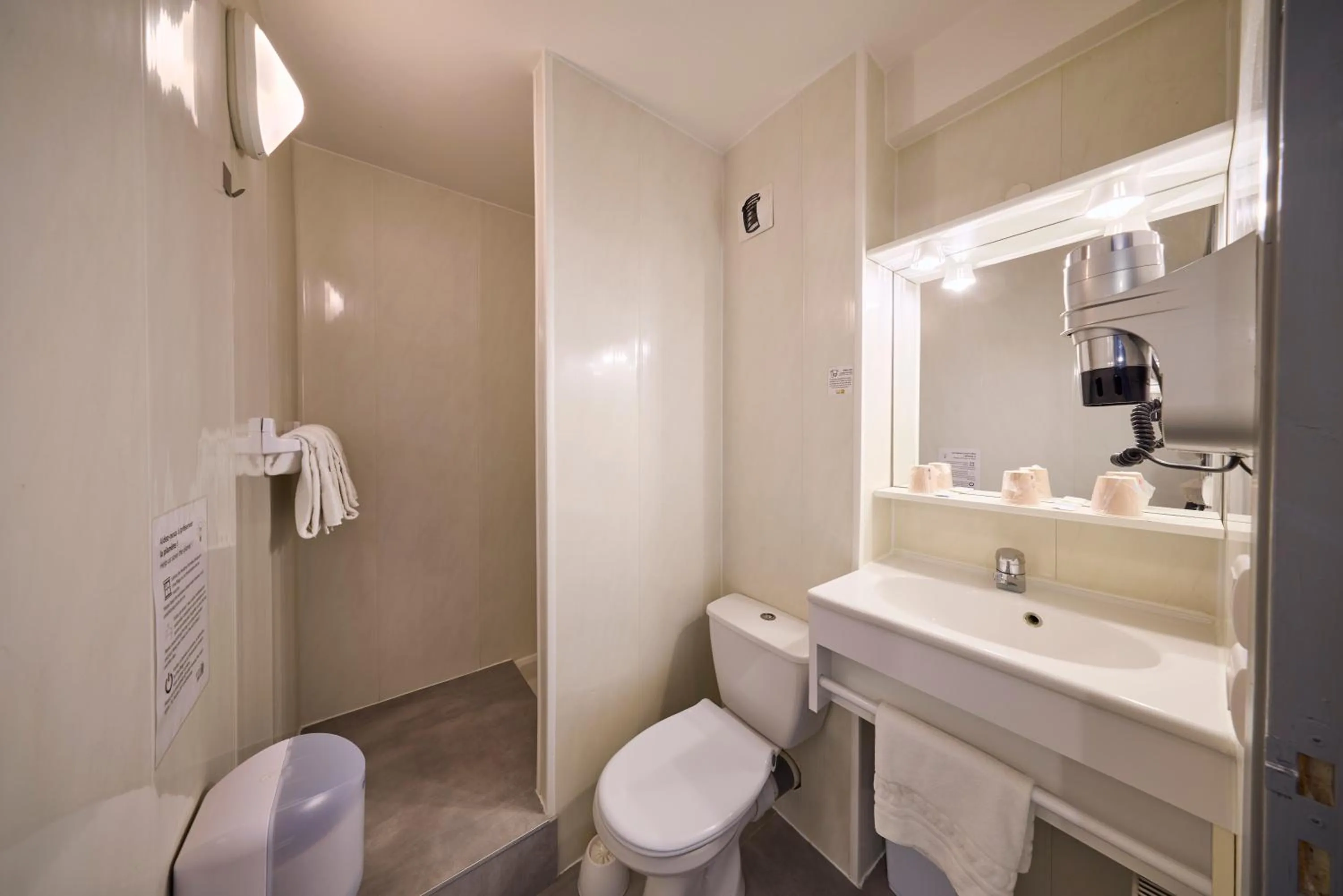 Bathroom in Hotel Eco - A75