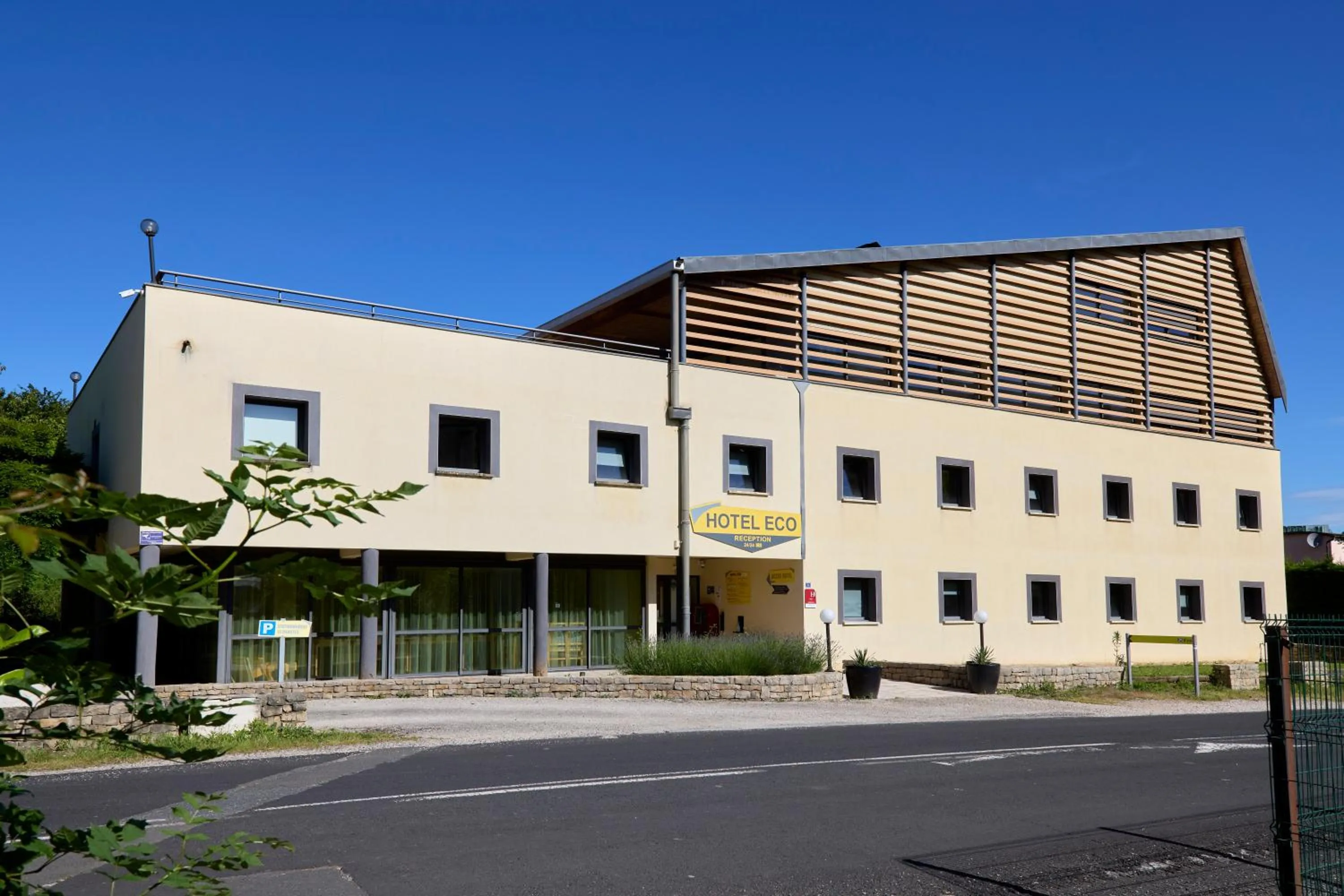 Property building in Hotel Eco - A75