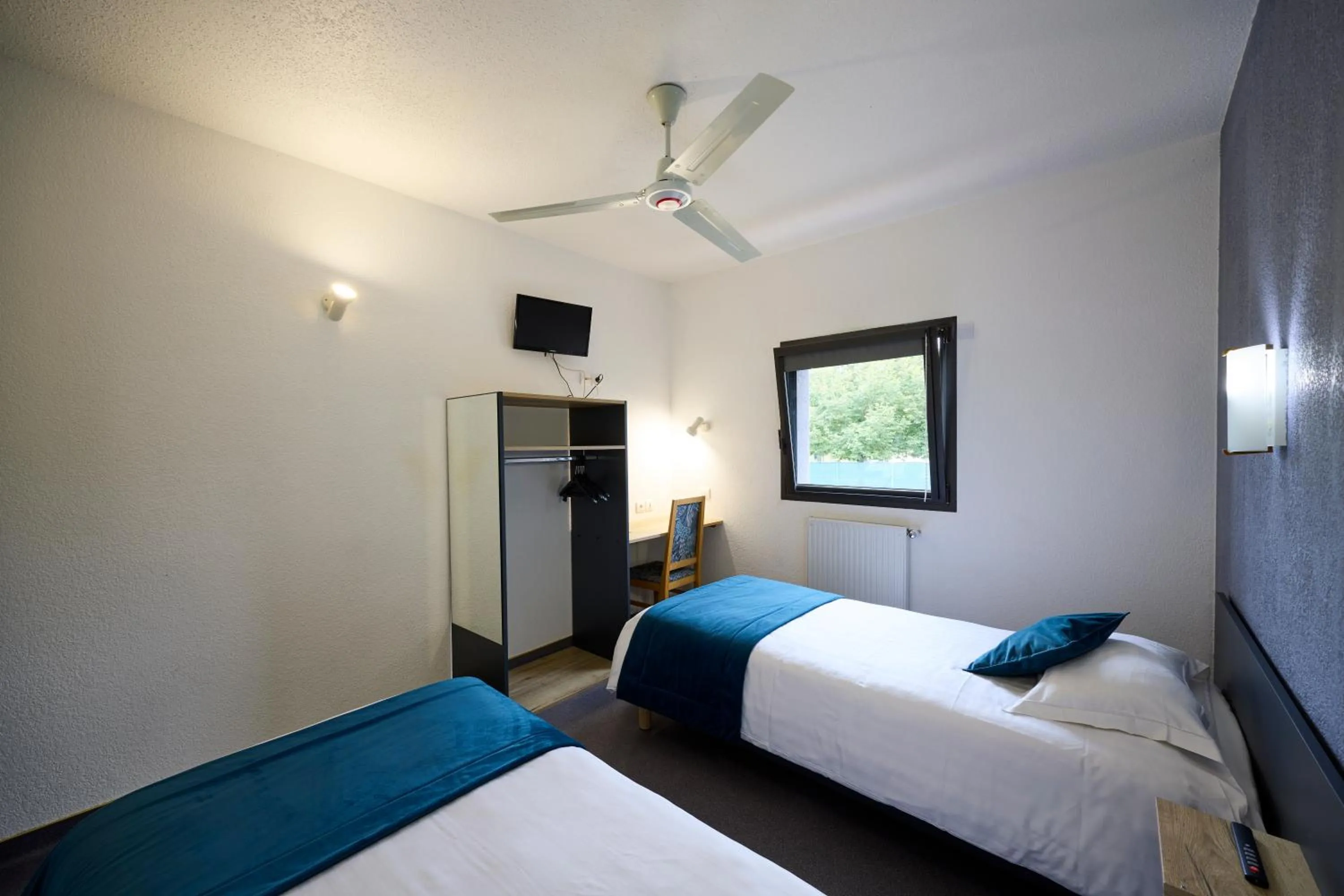 Bedroom, Bed in Hotel Eco - A75