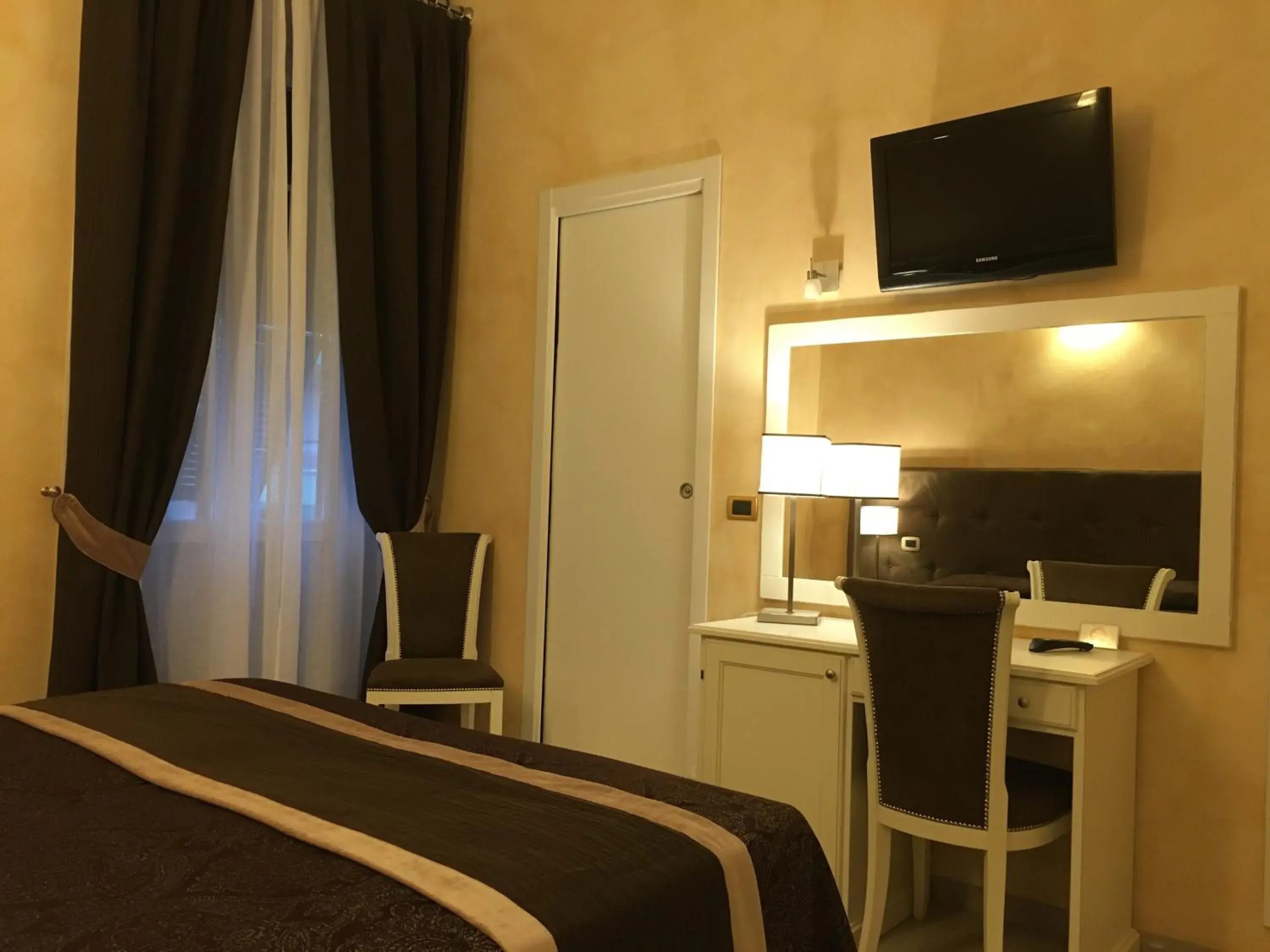 Double Room with Balcony in Hotel Villa Igea Double Room with Balcony in Hotel Villa Igea