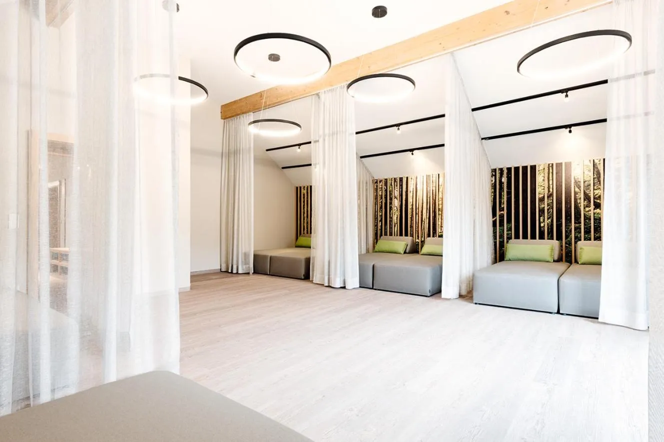 Sauna, Bed in Donna Burghotel am hohen Bogen