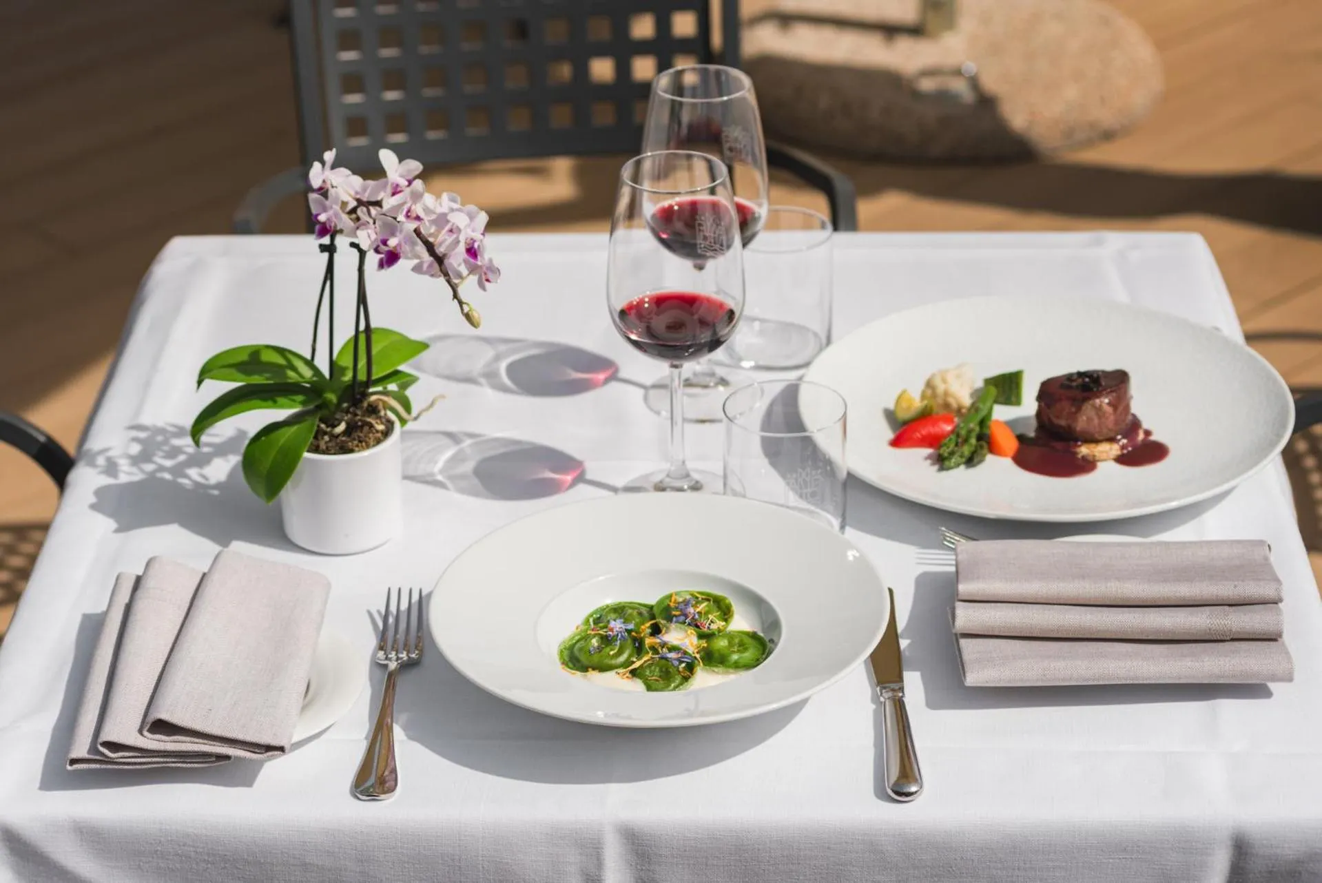 Restaurant/places to eat in Park Hotel Argento