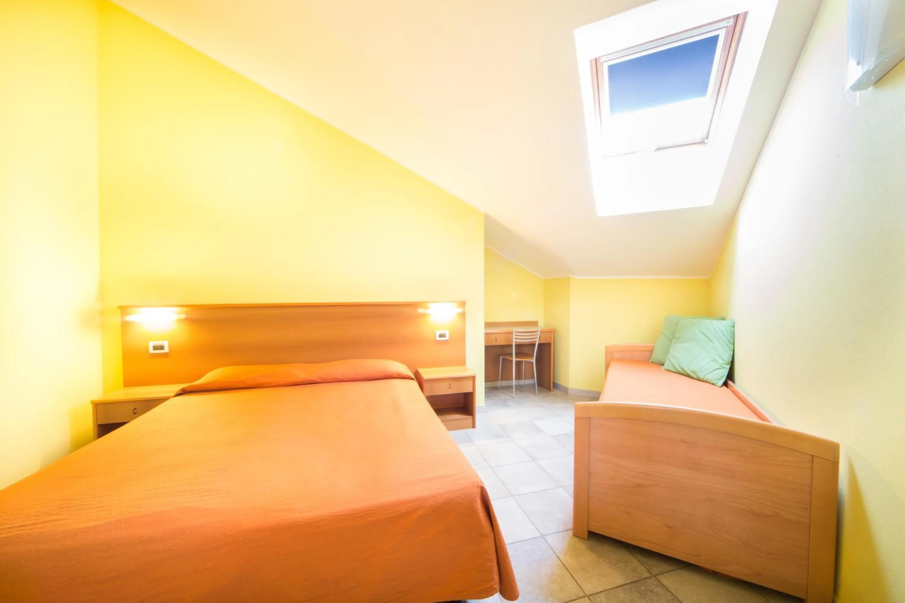 Photo of the whole room, Bed in Diano Sporting Apartments