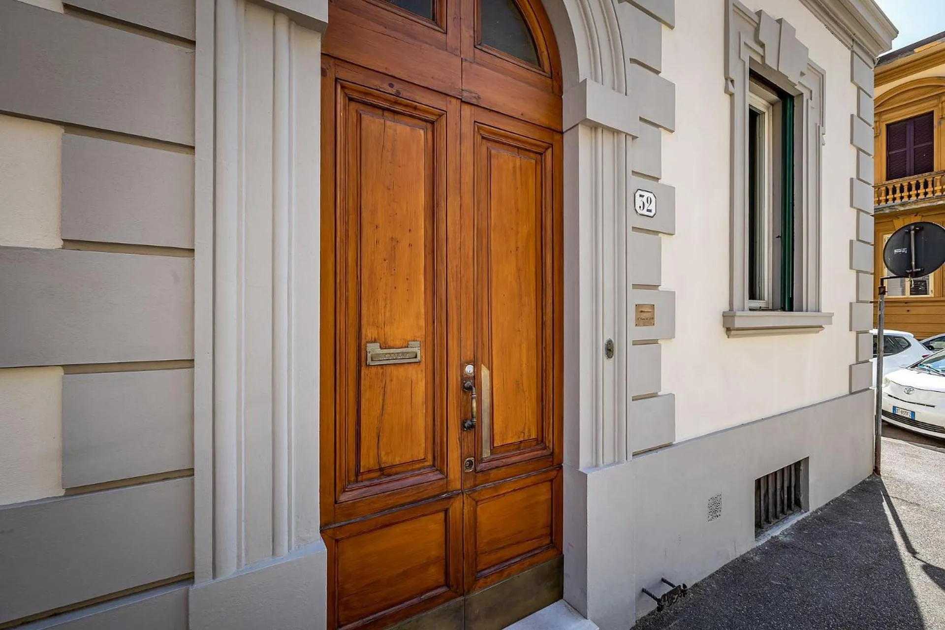 Property building in A Casa di Lilli