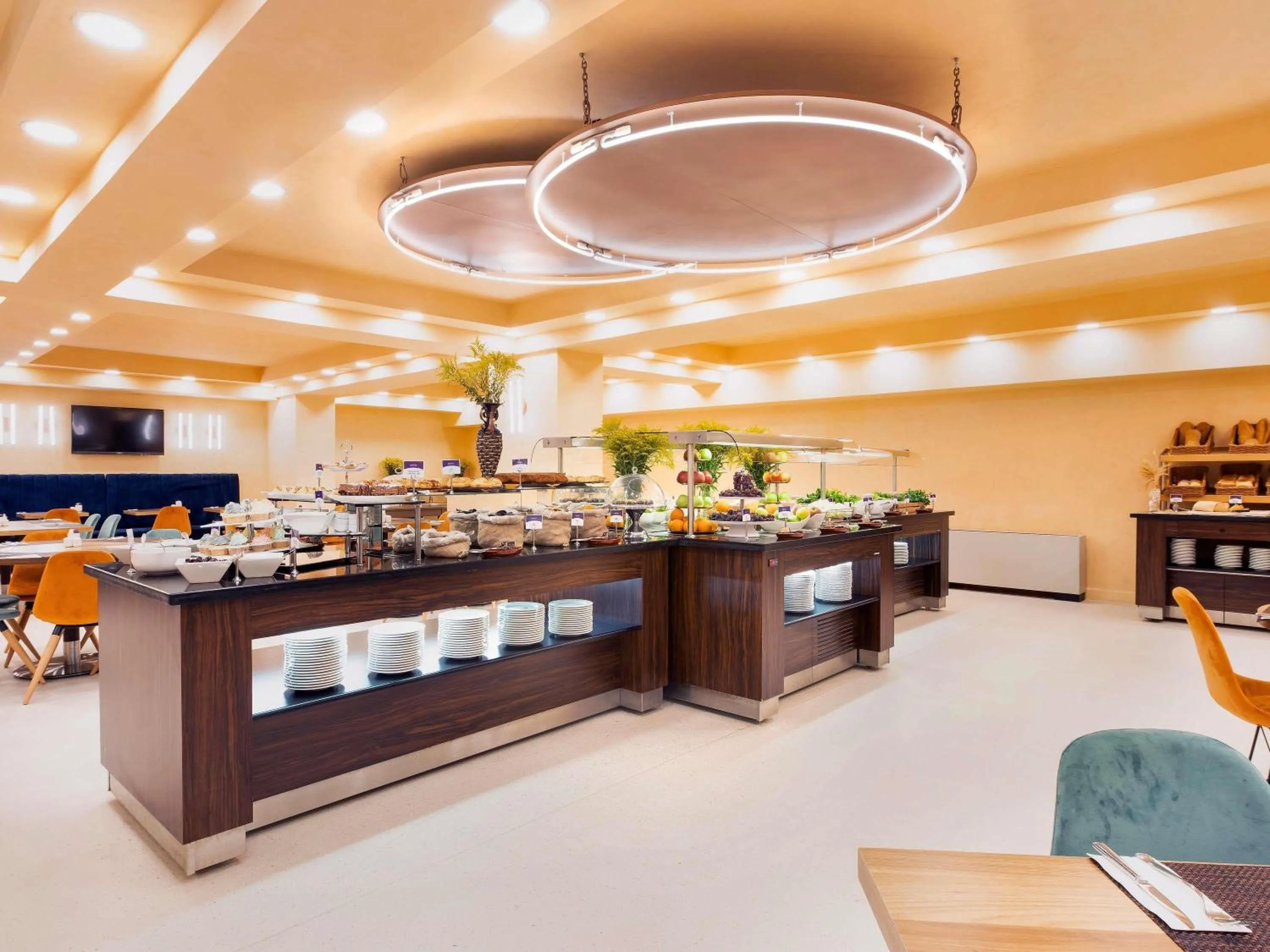 Breakfast in Mercure Istanbul Bakirkoy