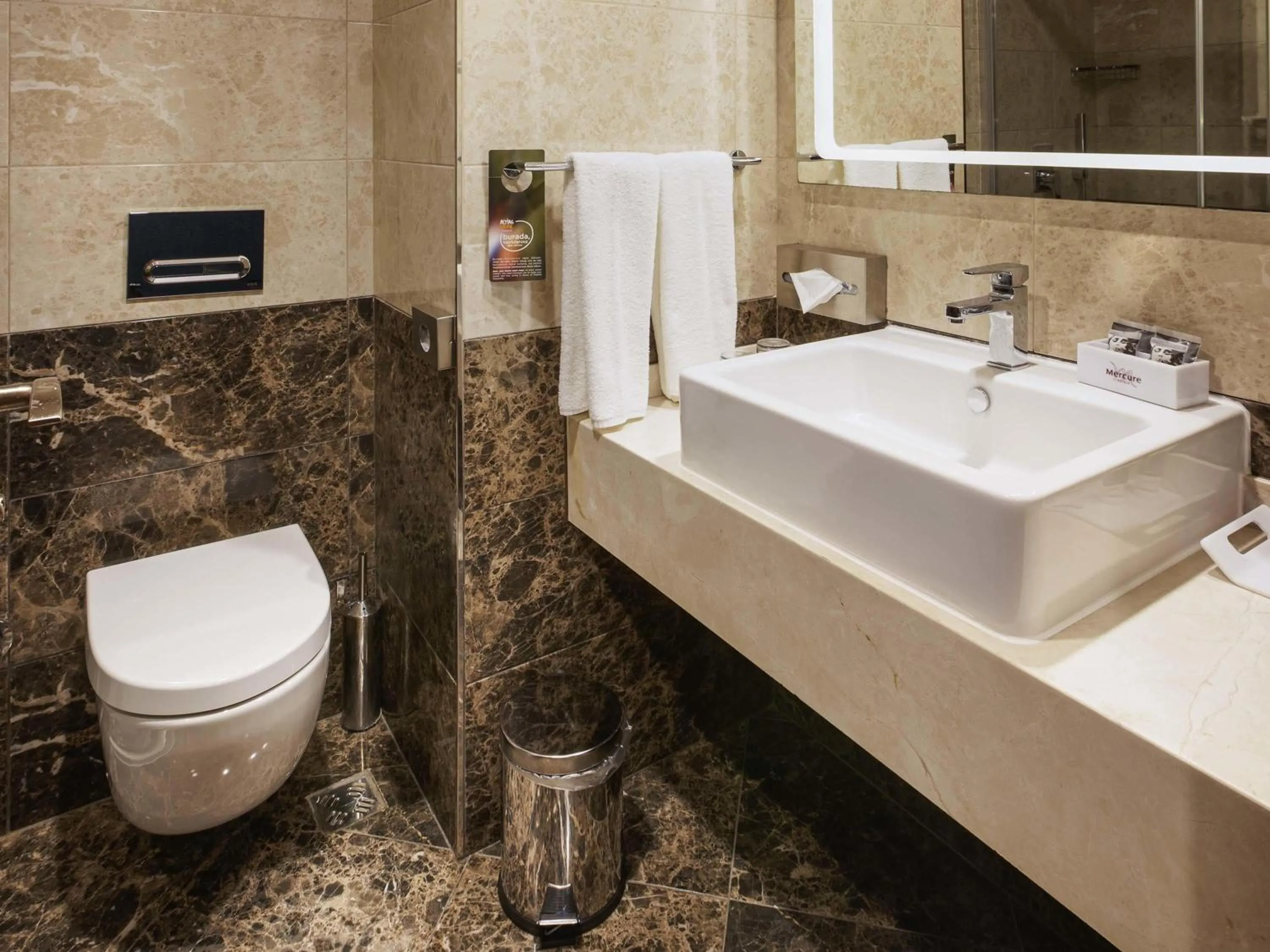 Bedroom in Mercure Istanbul Bakirkoy