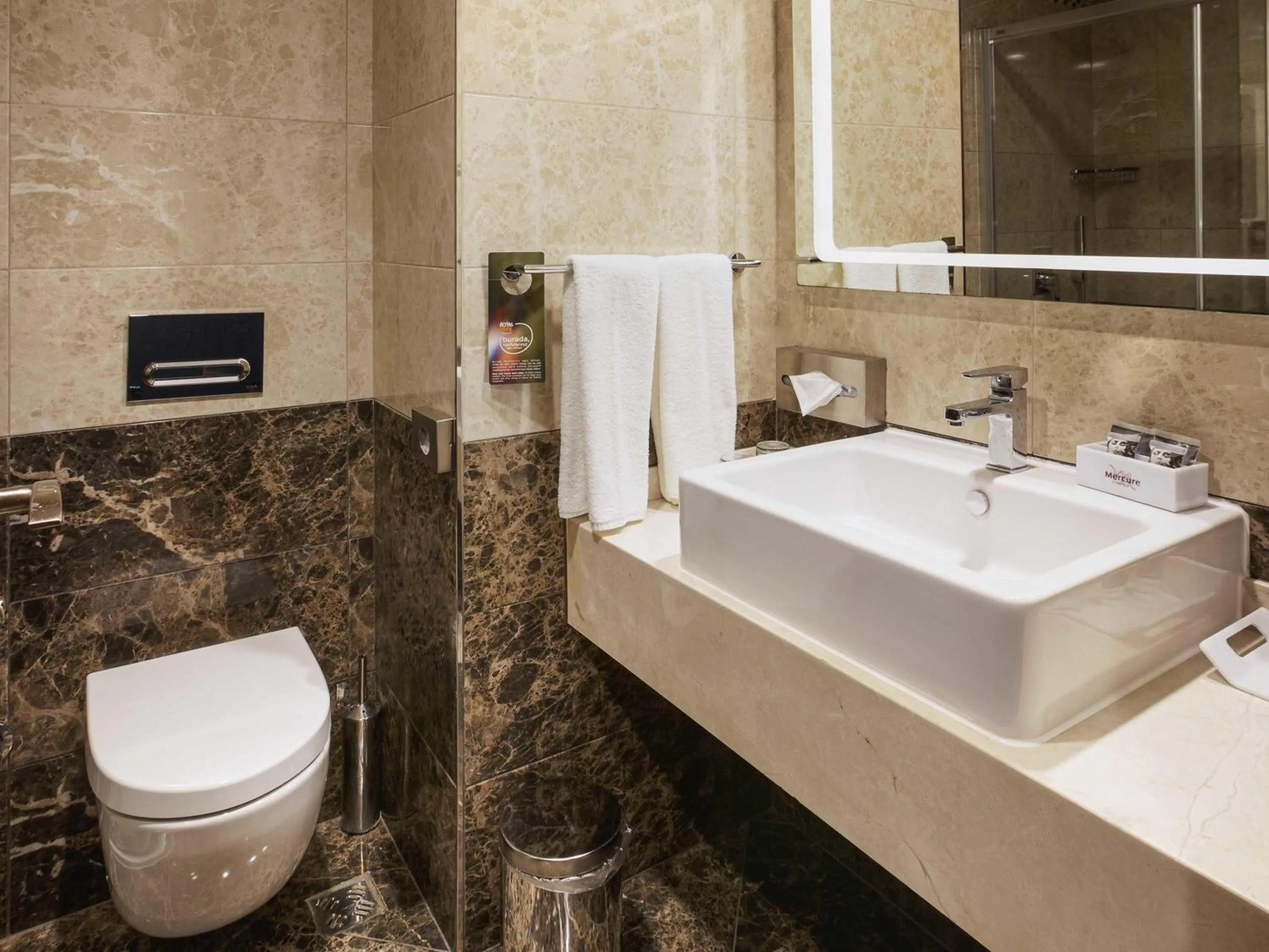 Bedroom in Mercure Istanbul Bakirkoy