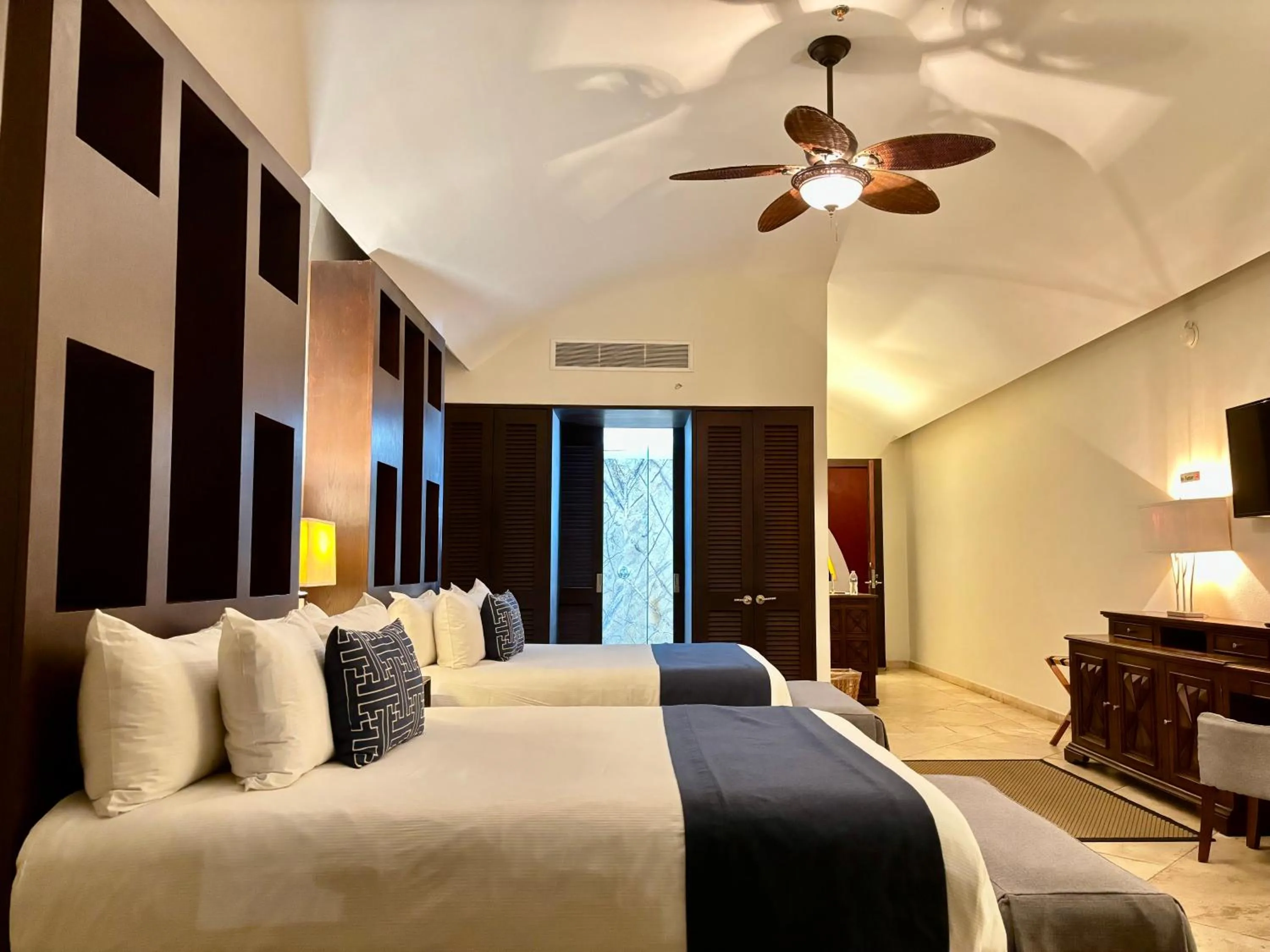 Bed in Hotel Hacienda San Pancho