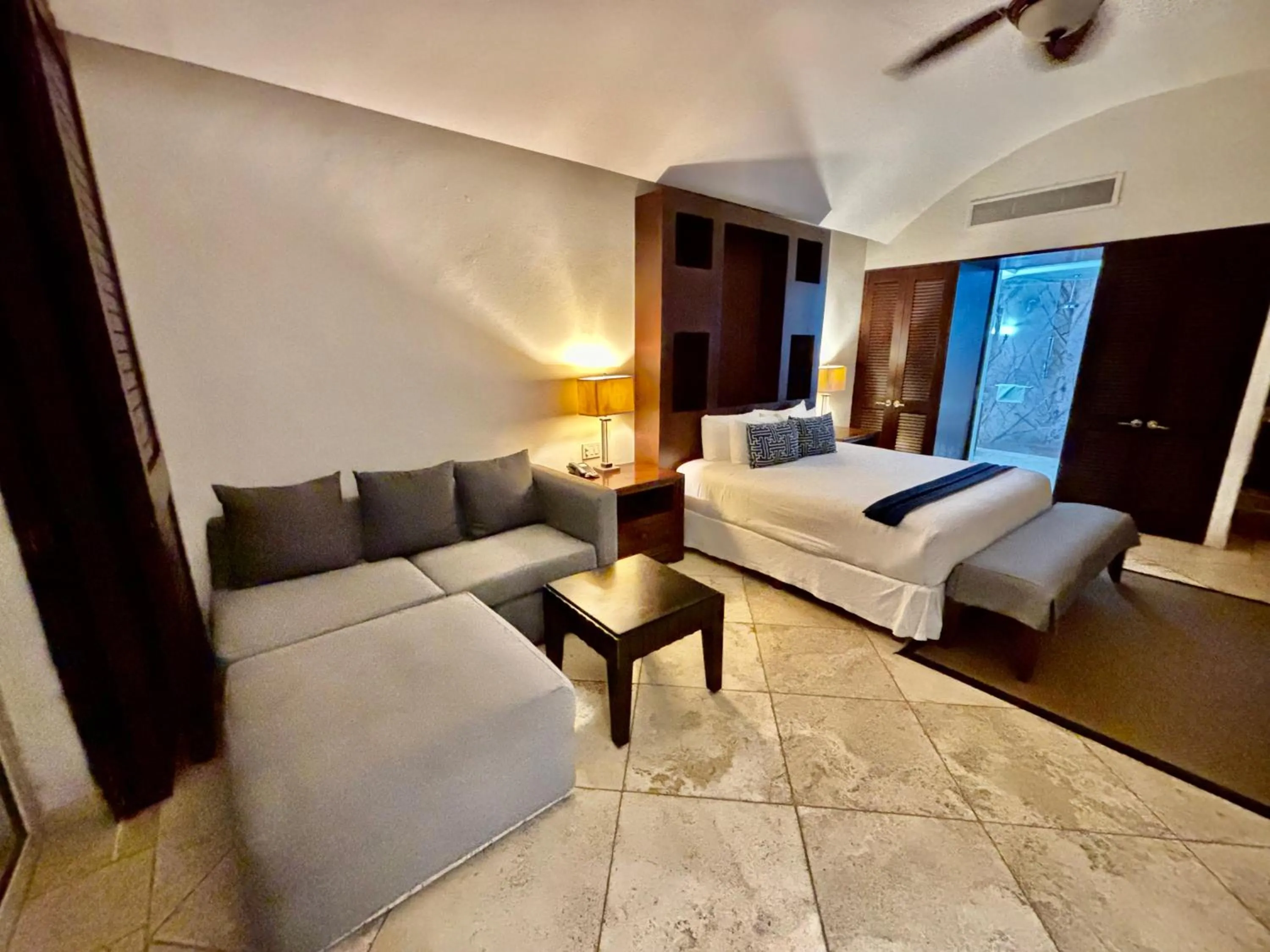 Bed in Hotel Hacienda San Pancho