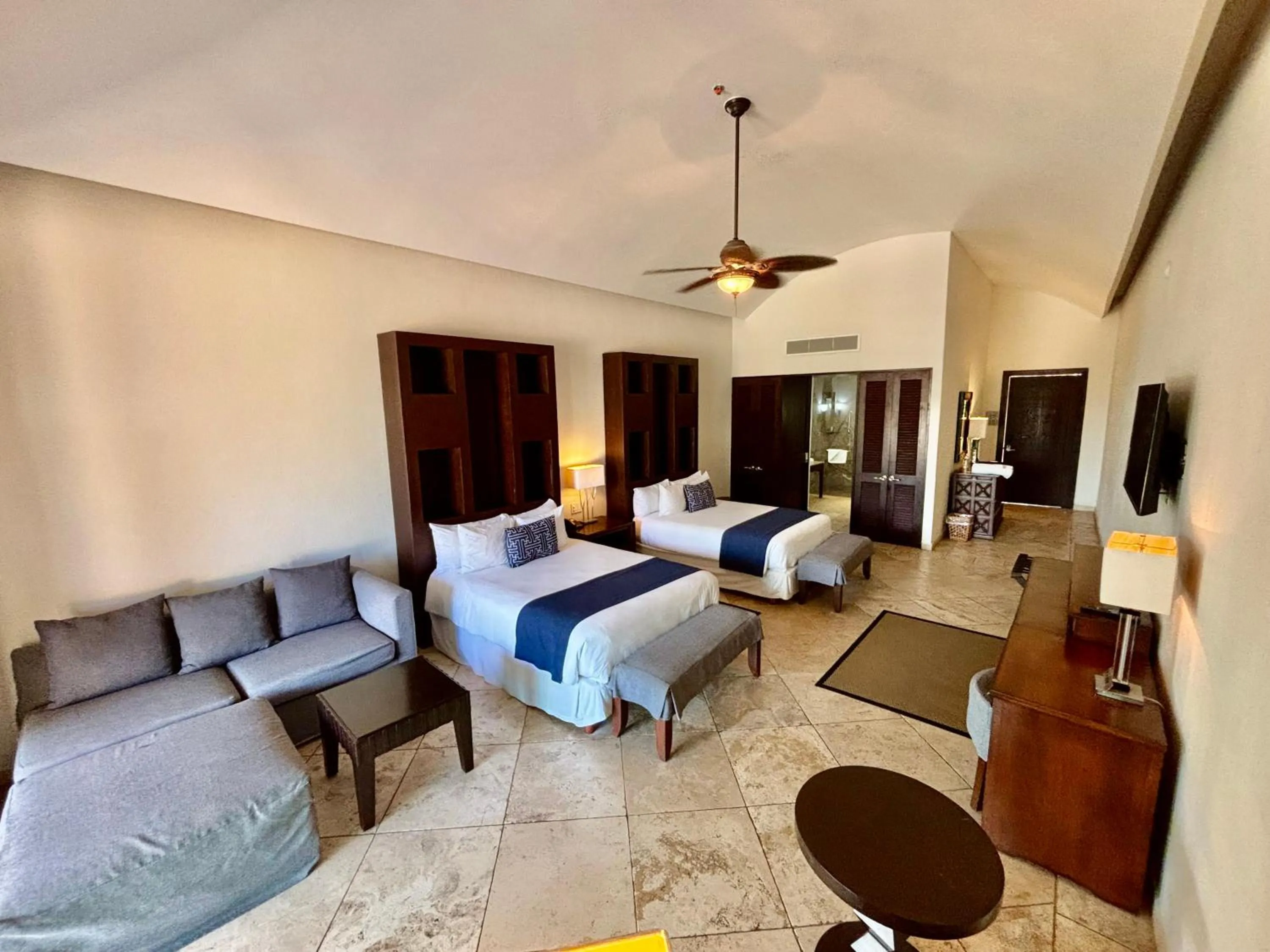 Bed in Hotel Hacienda San Pancho