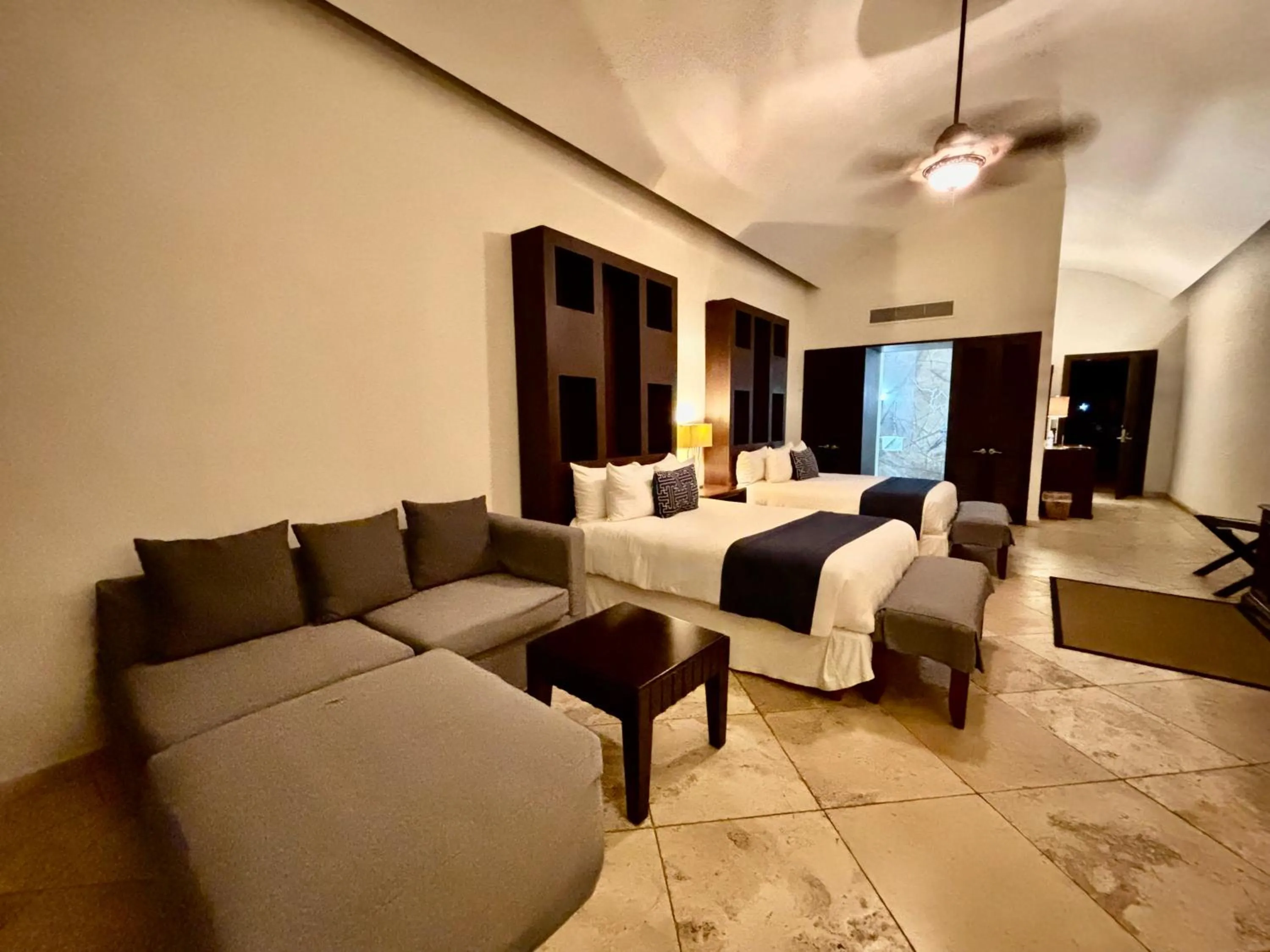 Bed in Hotel Hacienda San Pancho