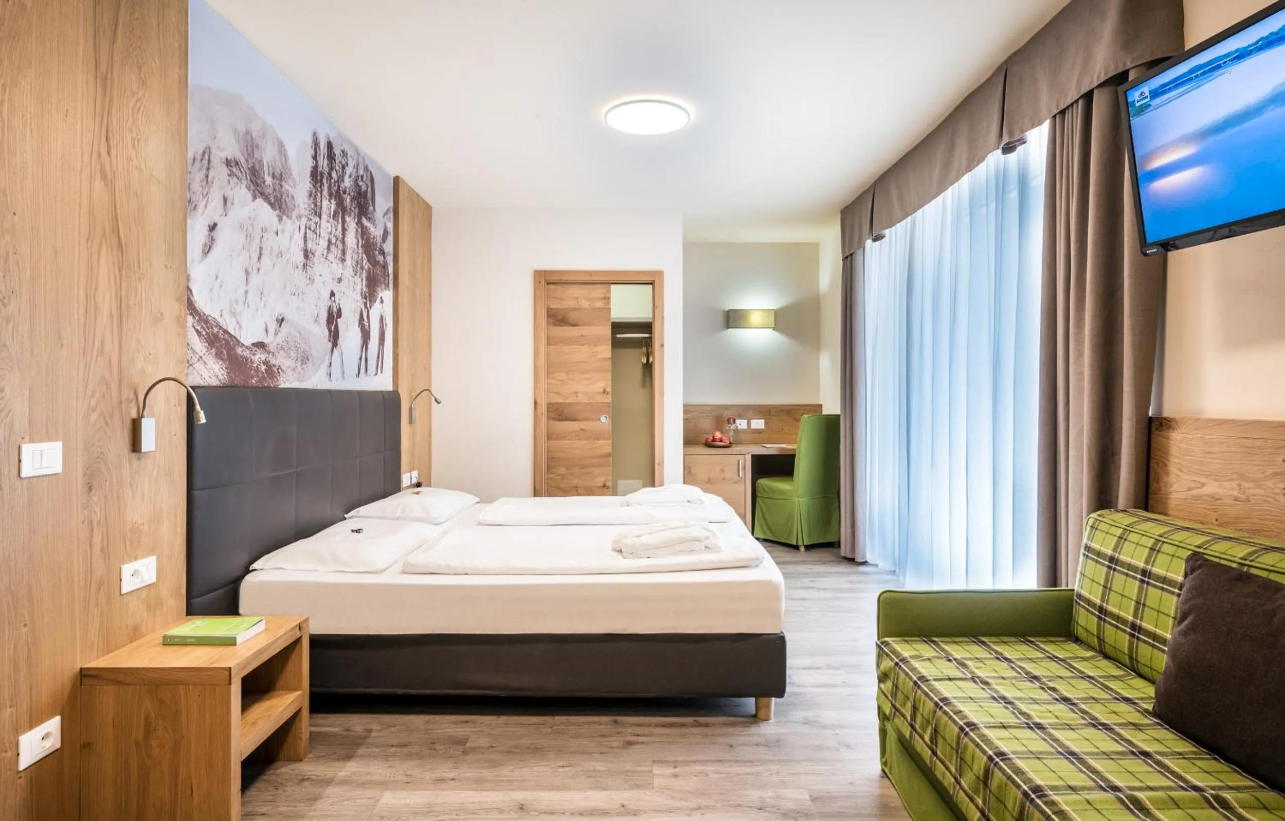 Bedroom, Bed in Parc Hotel Miramonti