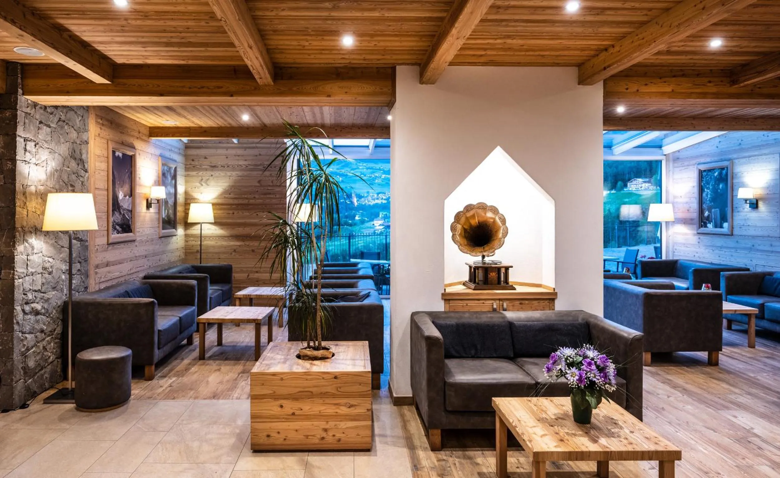 Lobby or reception in Parc Hotel Miramonti