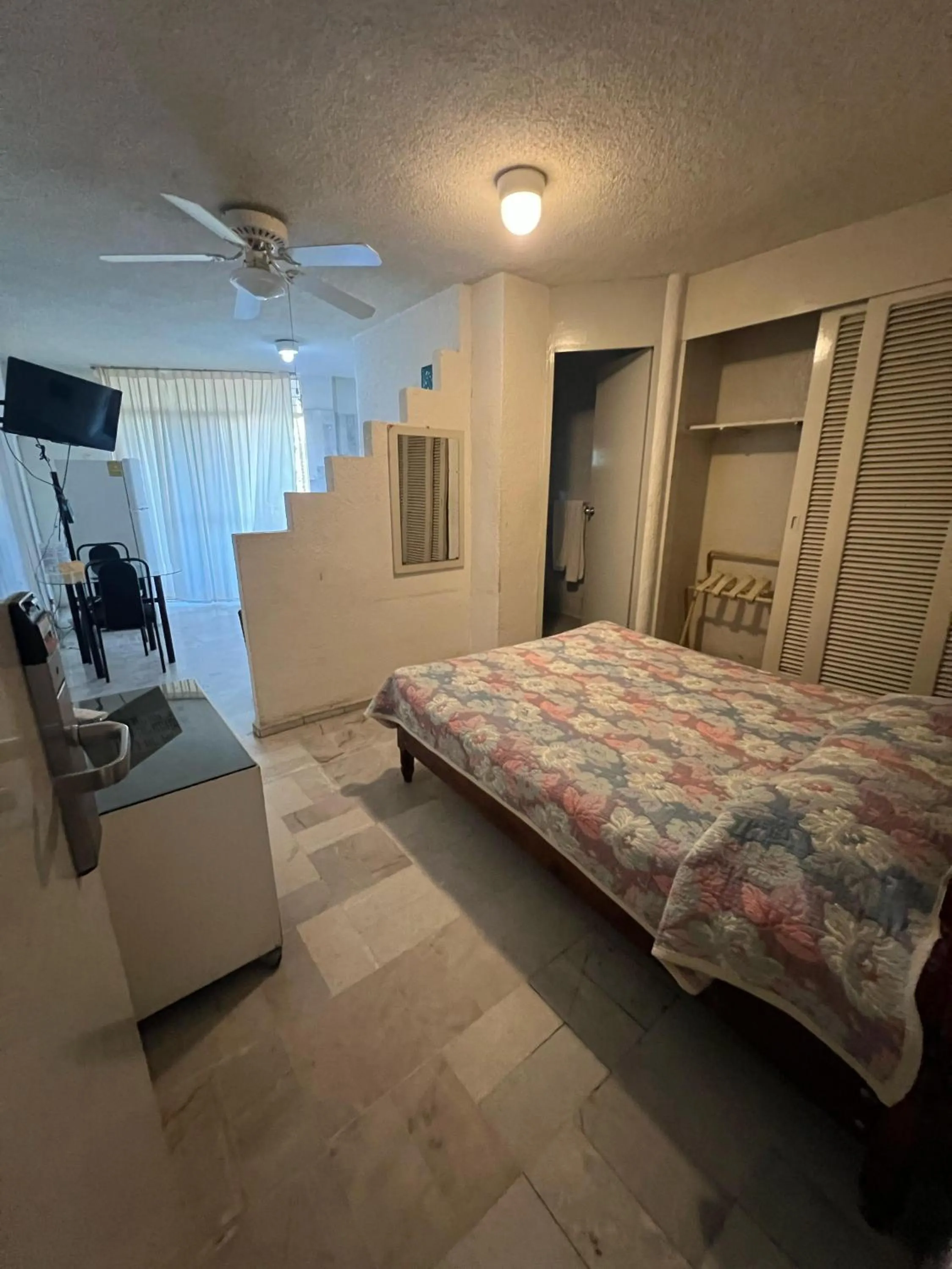 room service, Bed in Hotel Suites Jazmín Acapulco