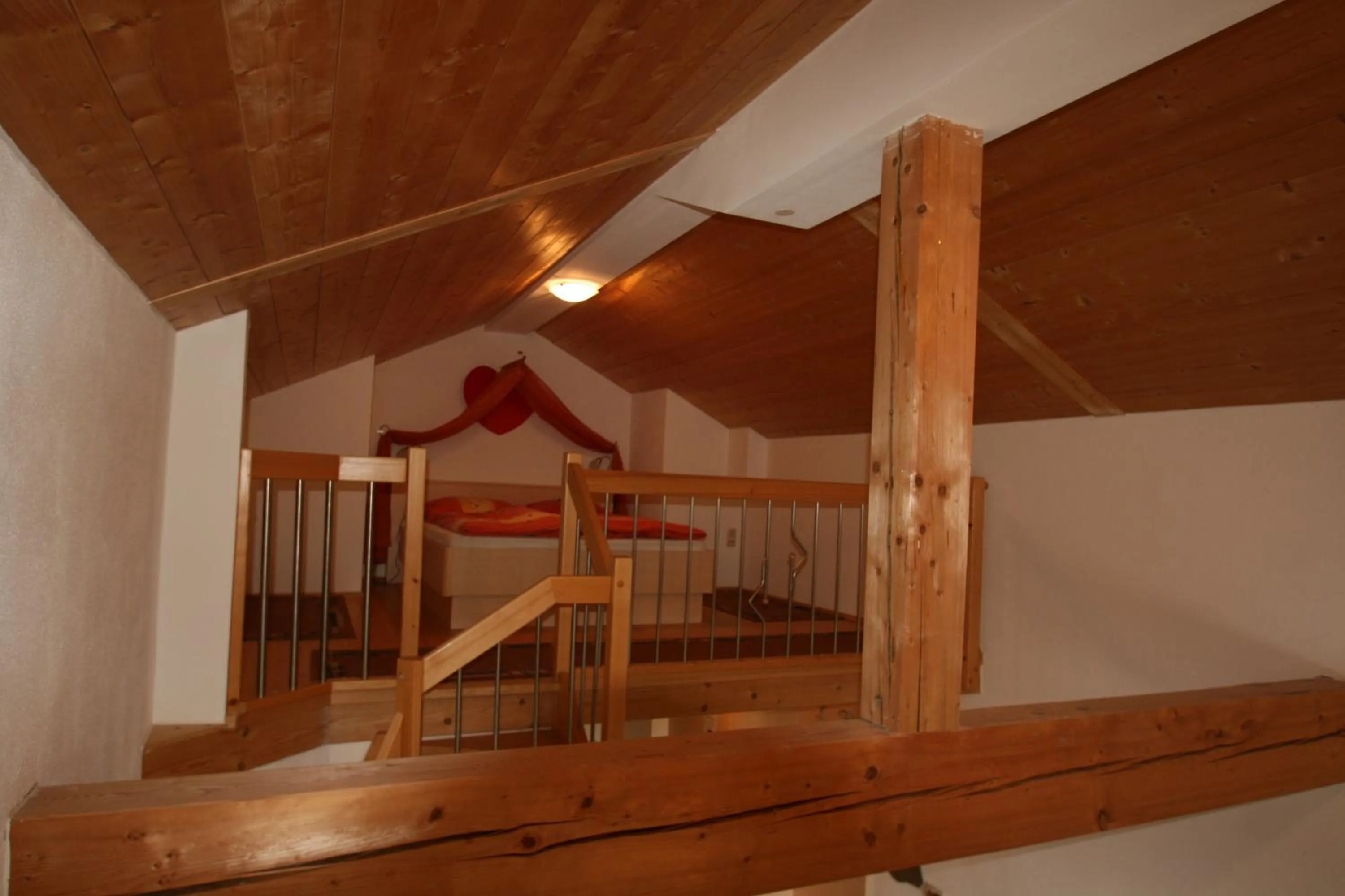 Bed in Hotel-Cafe Hanfstingl