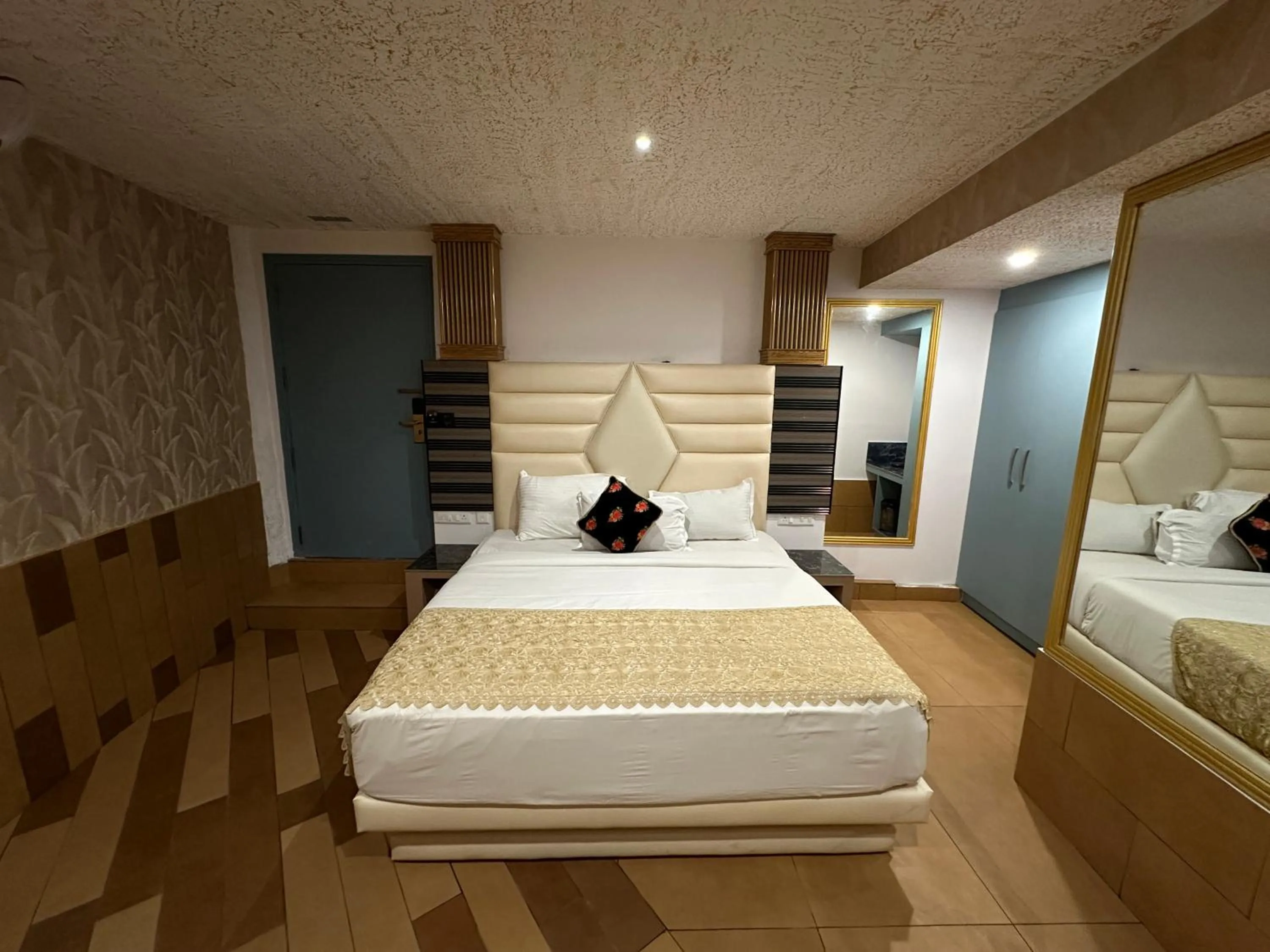 Bed in Parakkat Nature Resort