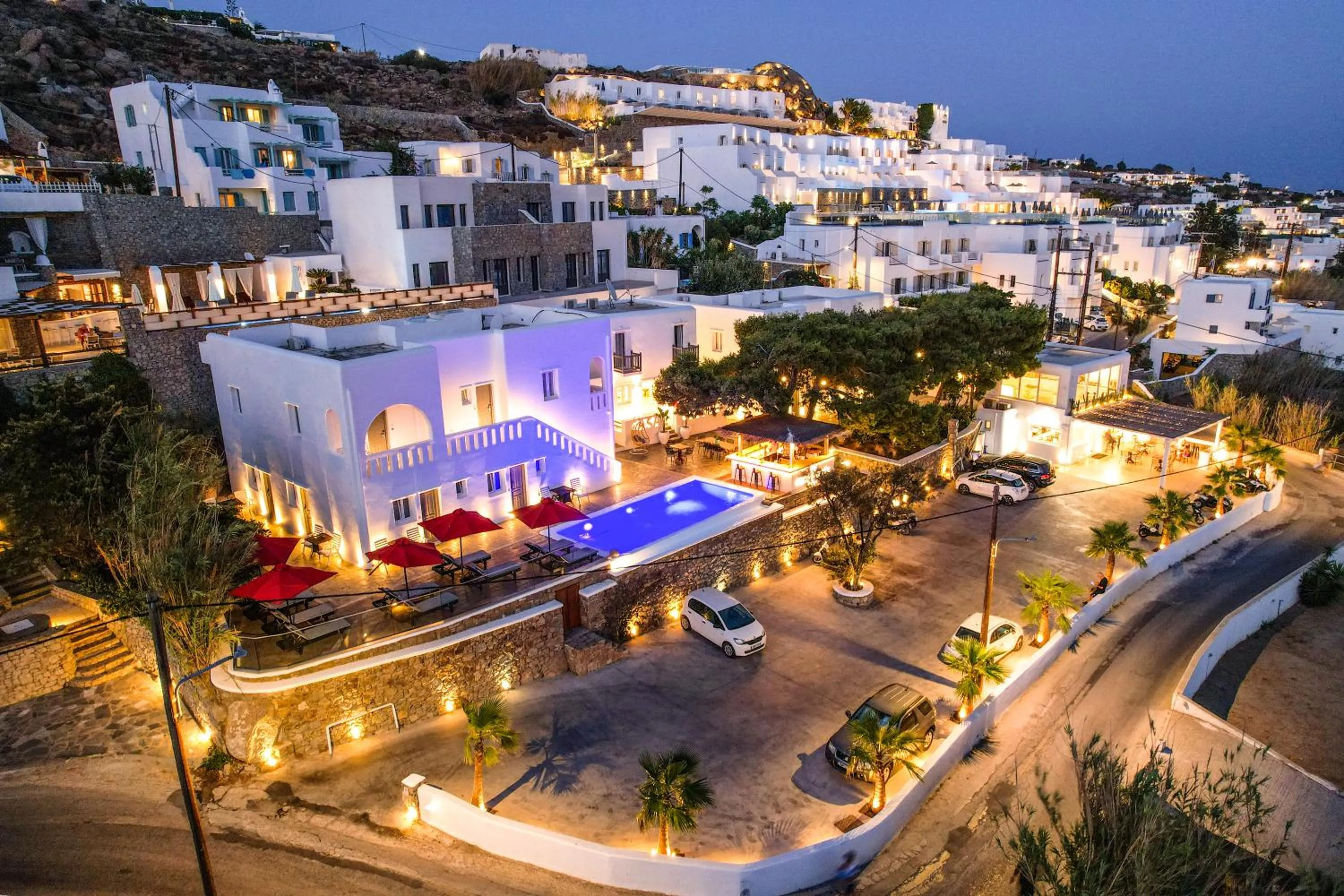 Property building in Casa Grande Hotel