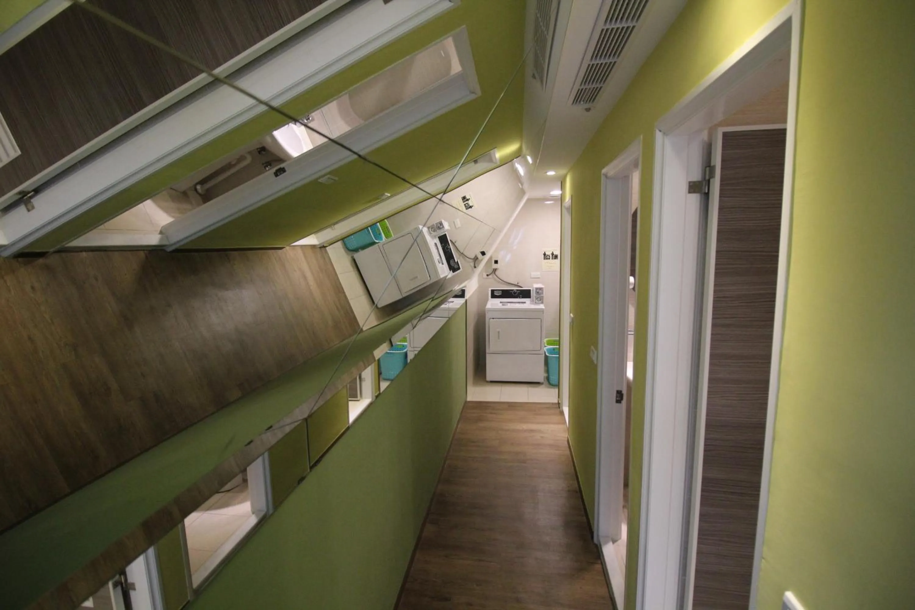 Area and facilities in I Play Inn TP