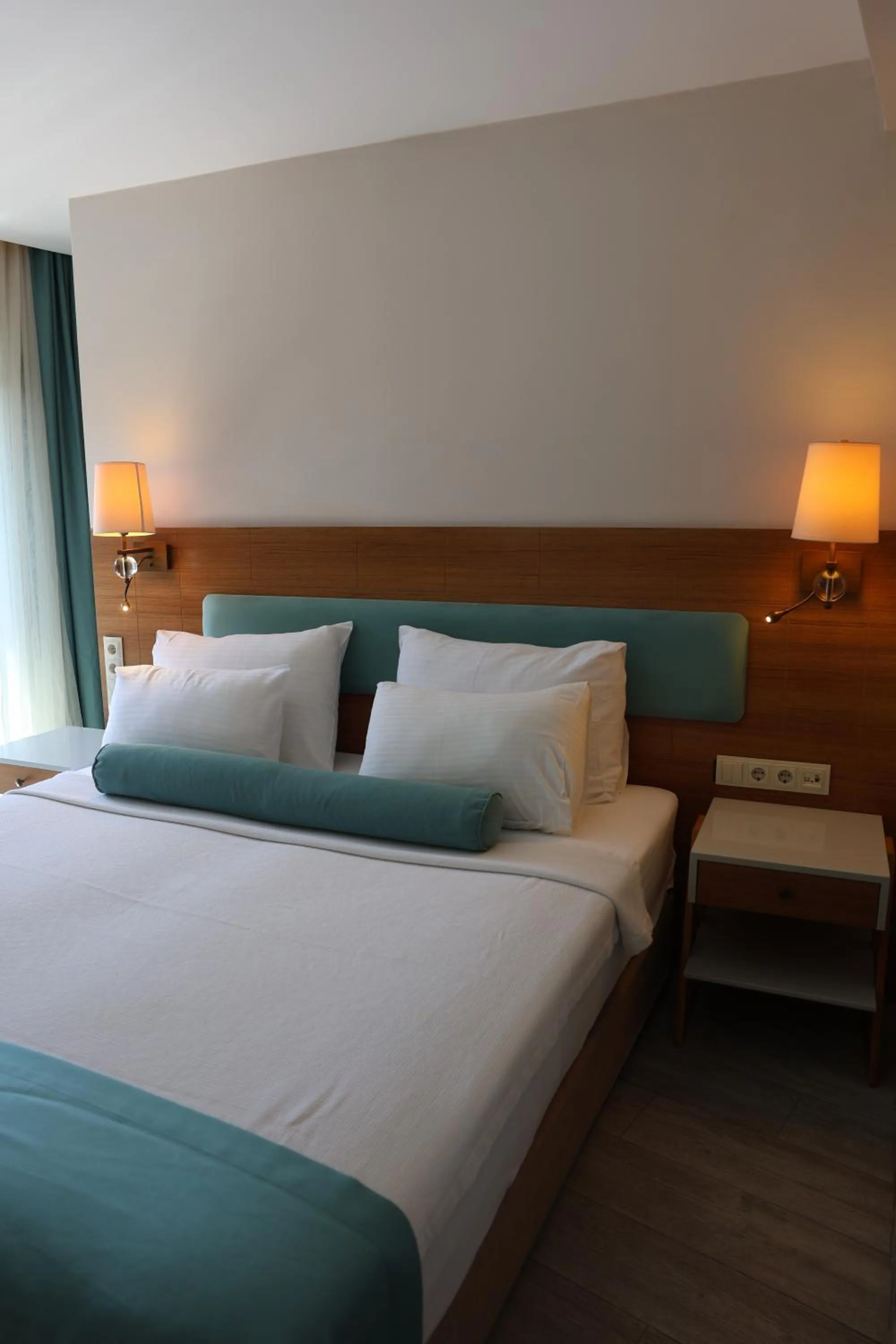 Photo of the whole room, Bed in Sardinia Otel