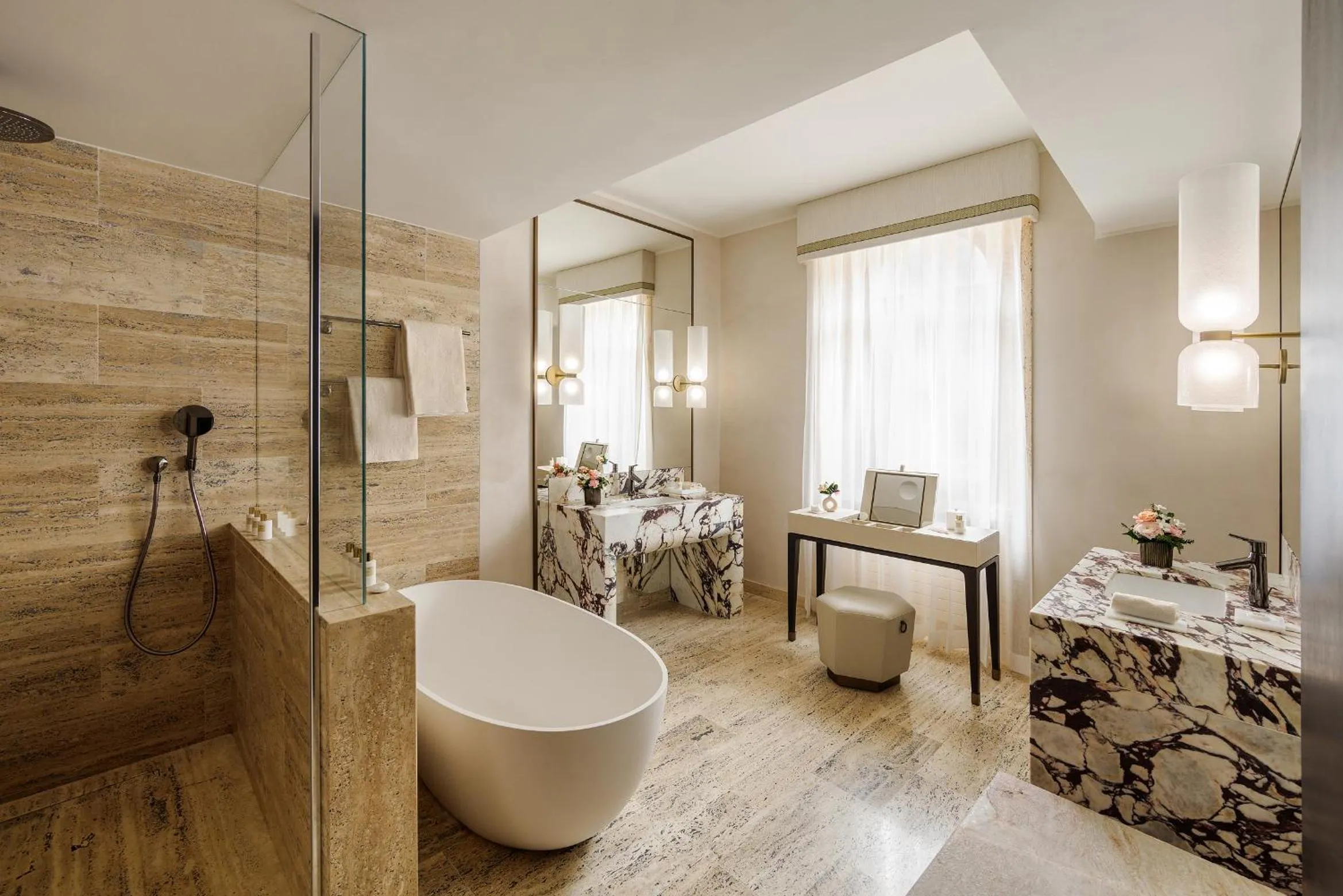 Shower in Park Hyatt Milano