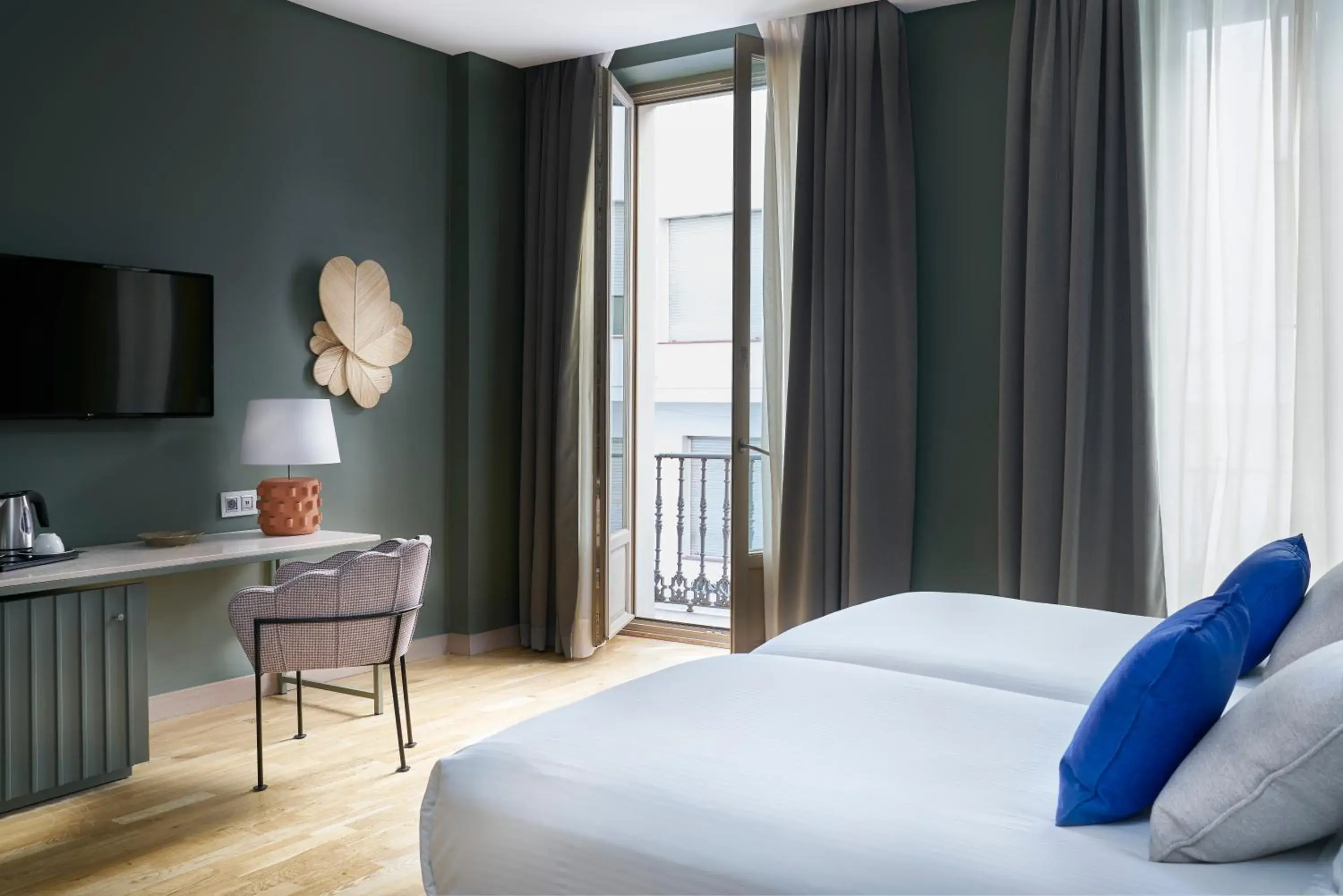 Superior Double Room with Balcony in Vincci Selección Posada del Patio Superior Double Room with Balcony in Vincci Selección Posada del Patio