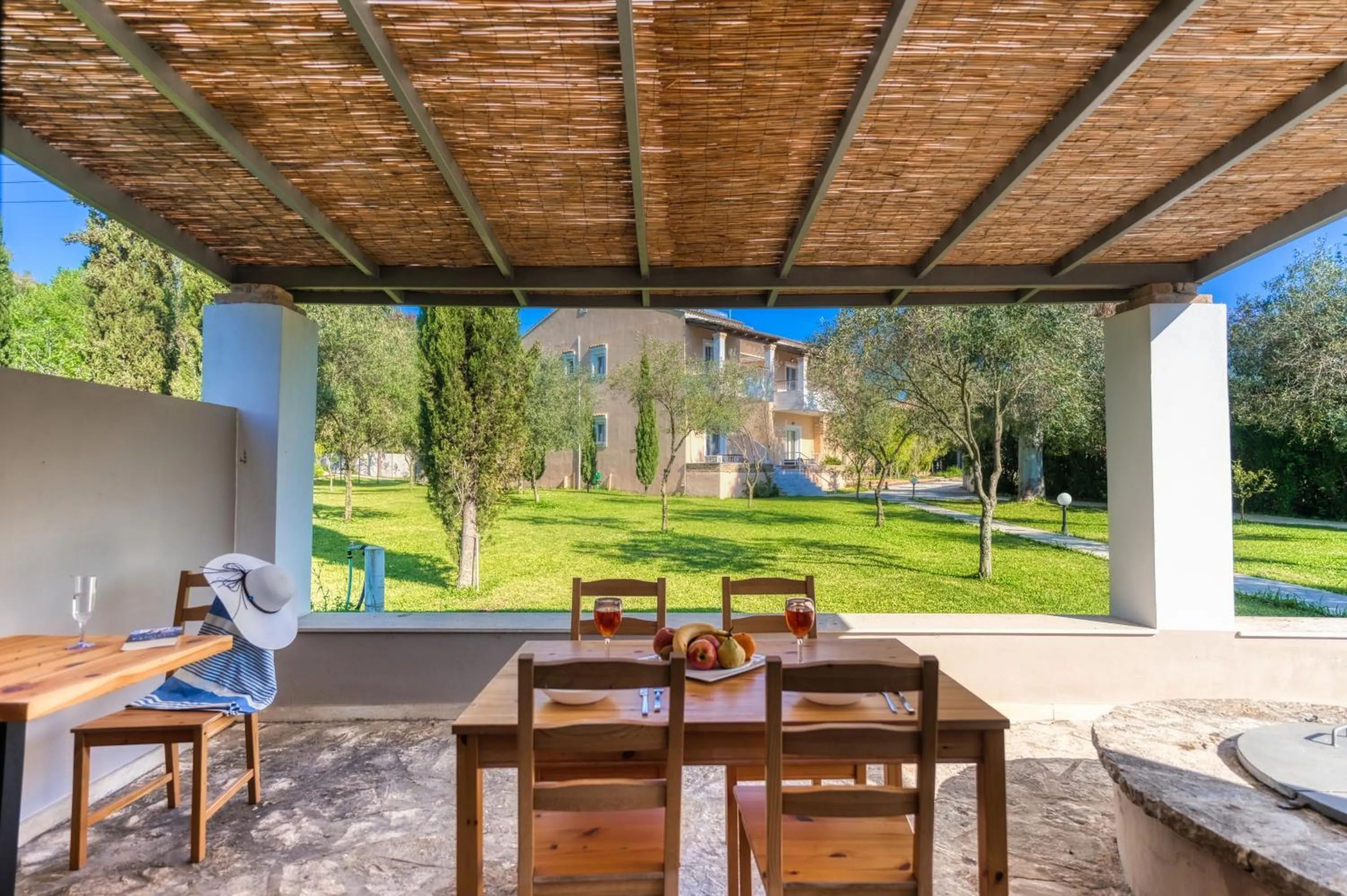 Patio in Folies Corfu Town Hotel Apartments