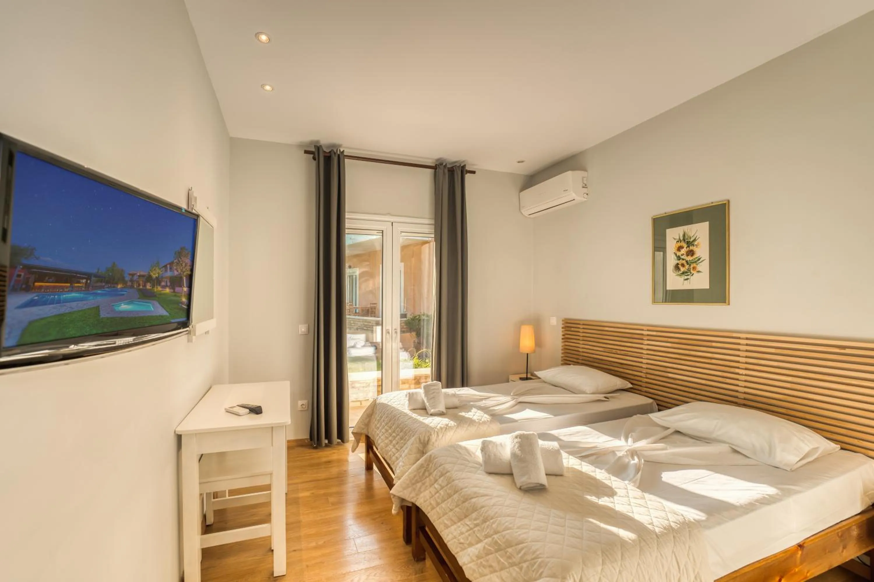 Bedroom, Bed in Folies Corfu Town Hotel Apartments