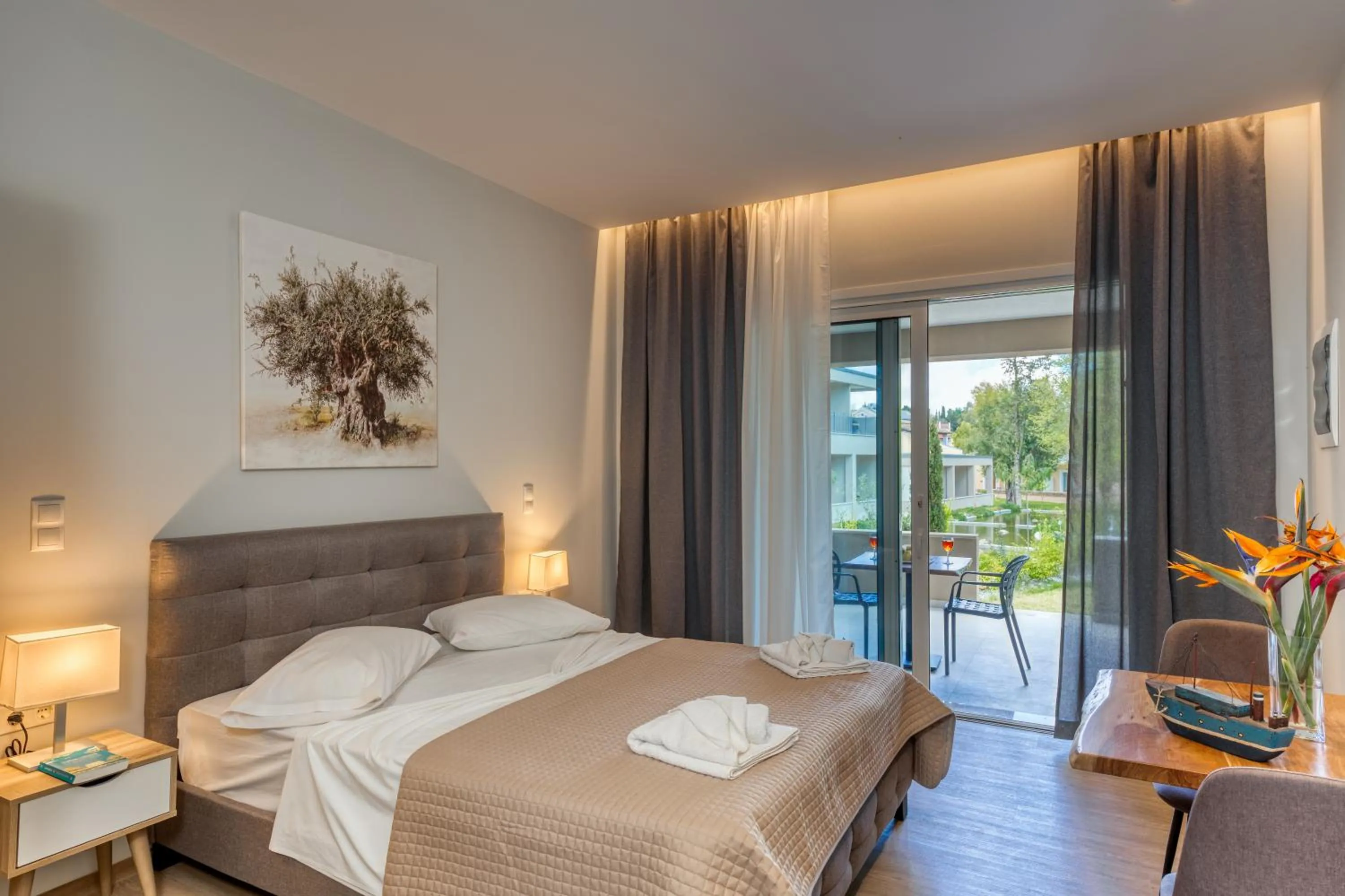 Bedroom, Bed in Folies Corfu Town Hotel Apartments