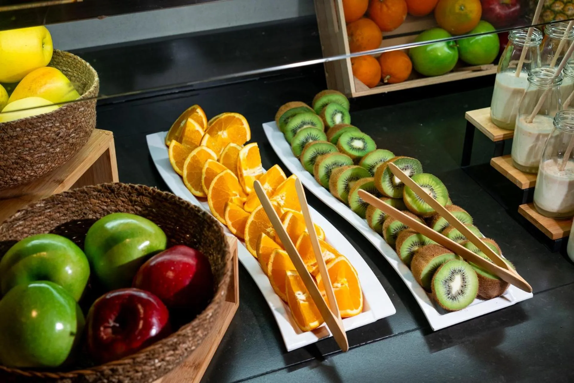 Buffet breakfast in Hotel Ziryab