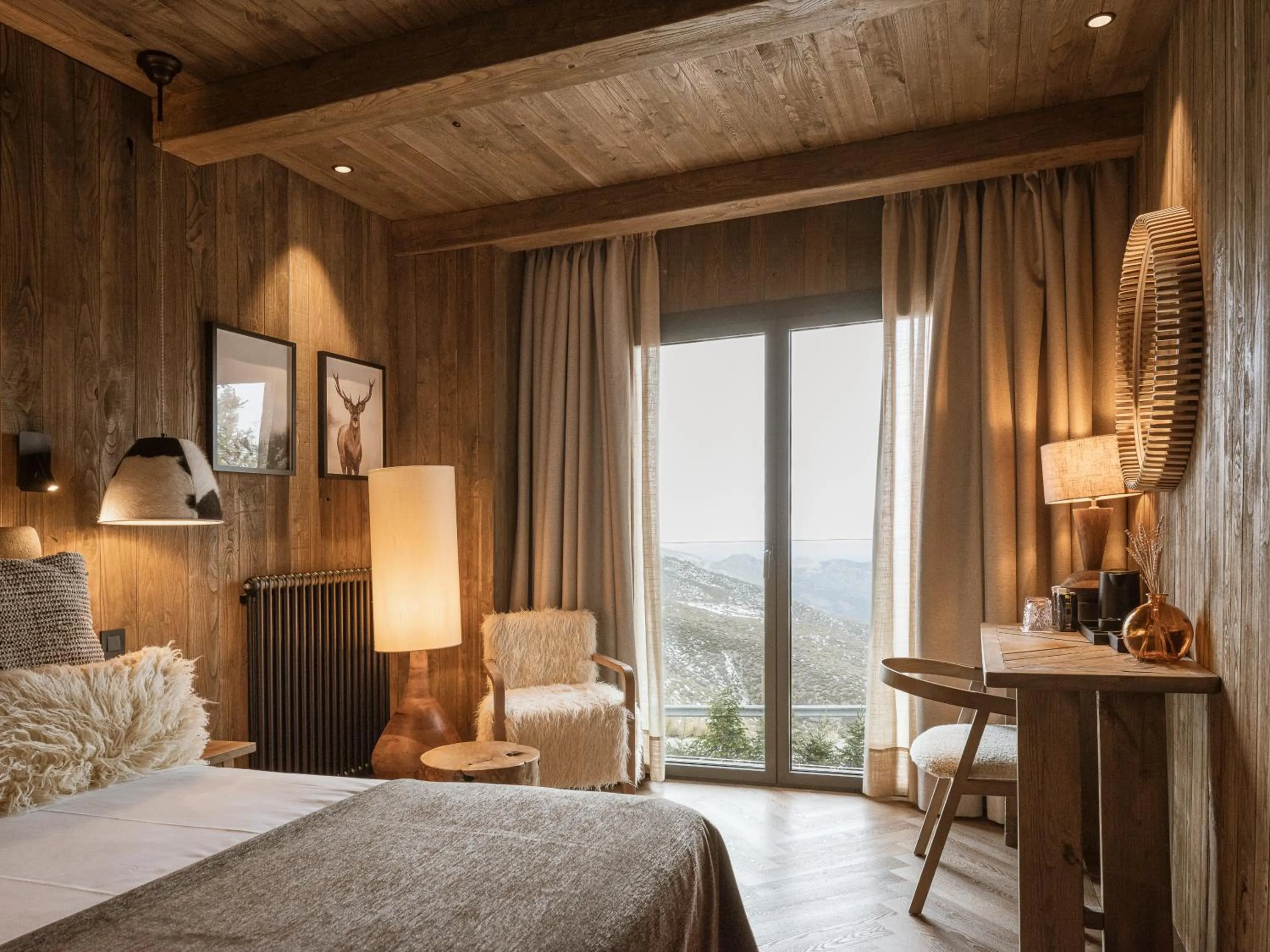 Bed in The Mountains Hotel