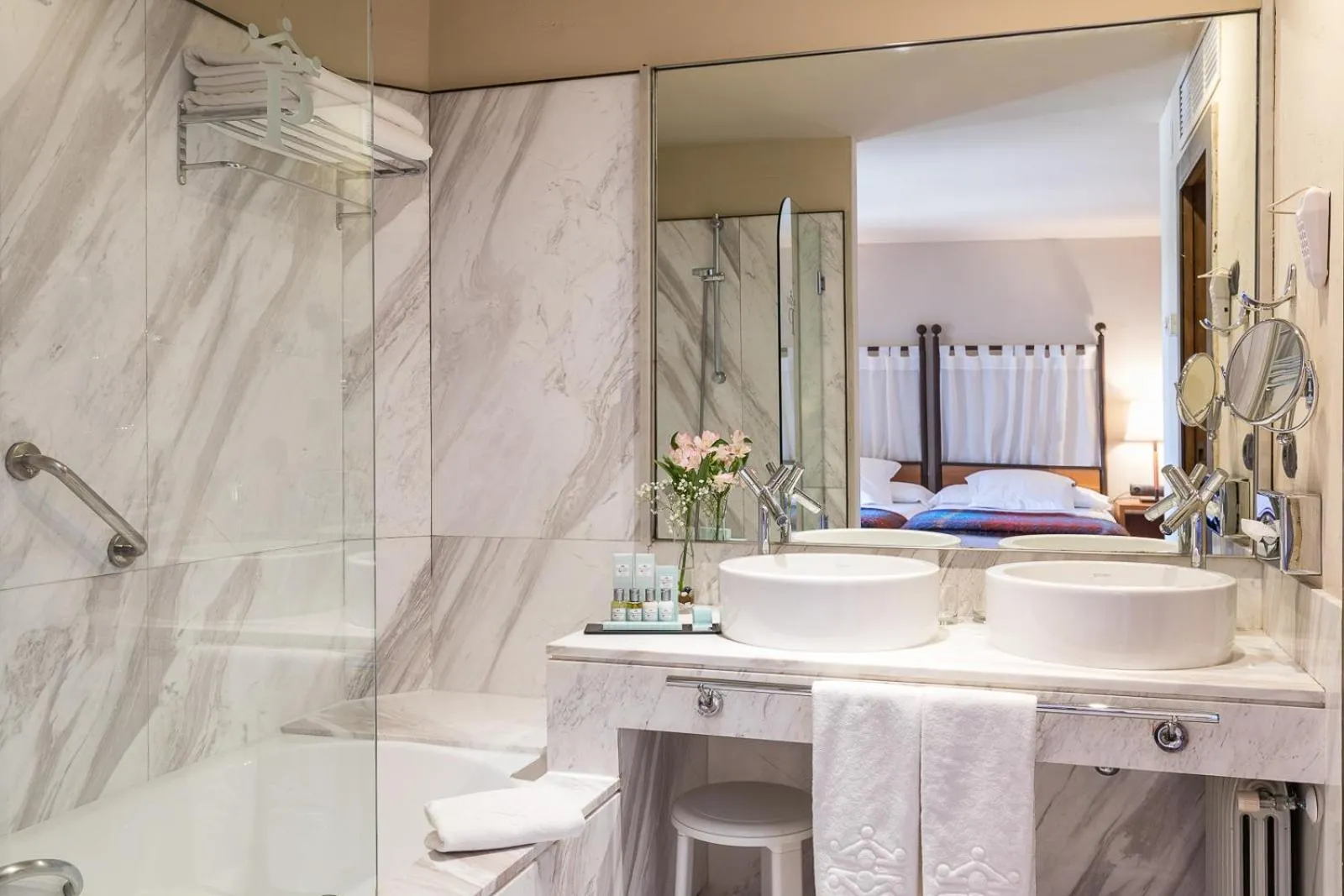 Toilet in Parador de Alarcón