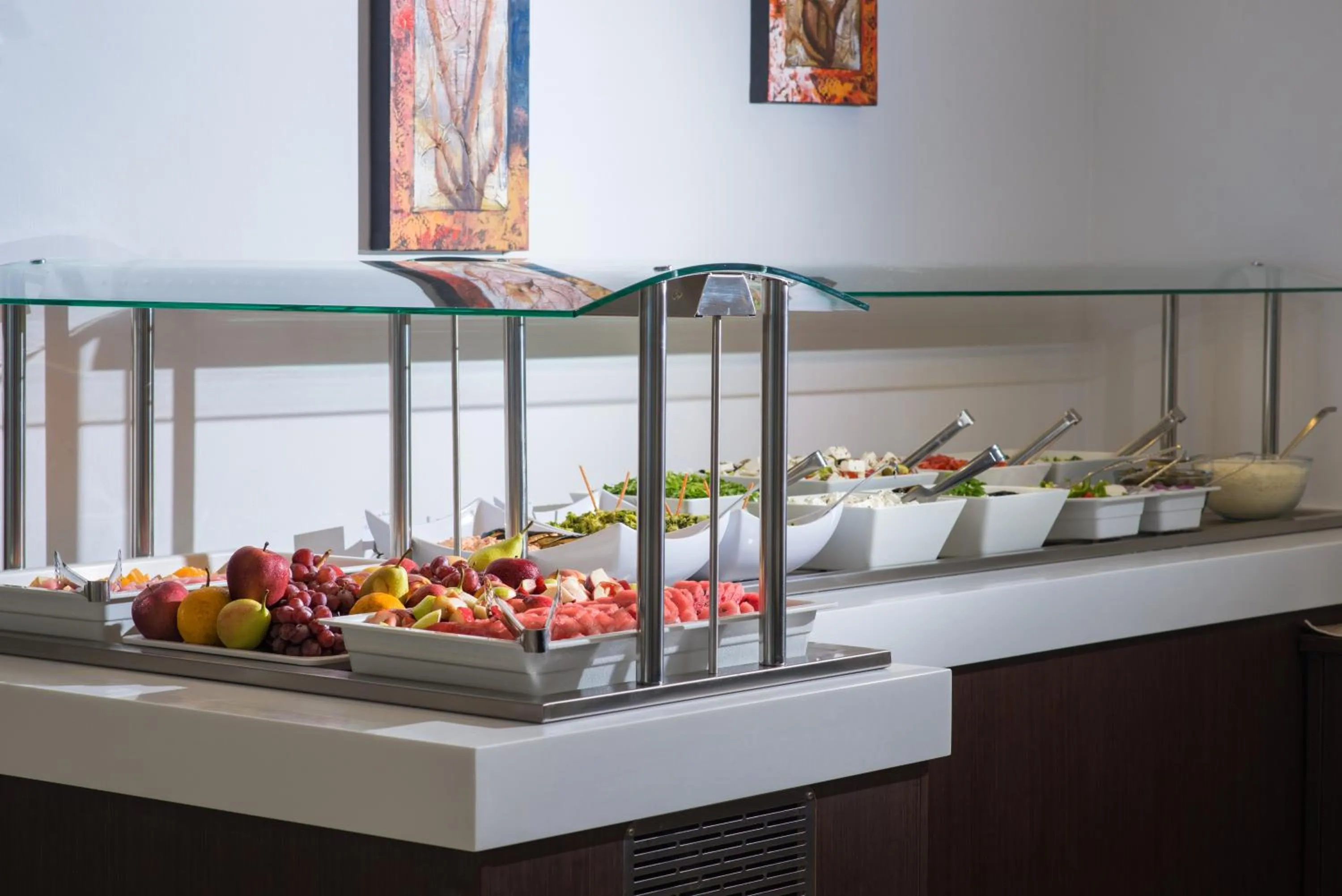 Dinner in Belvedere Village