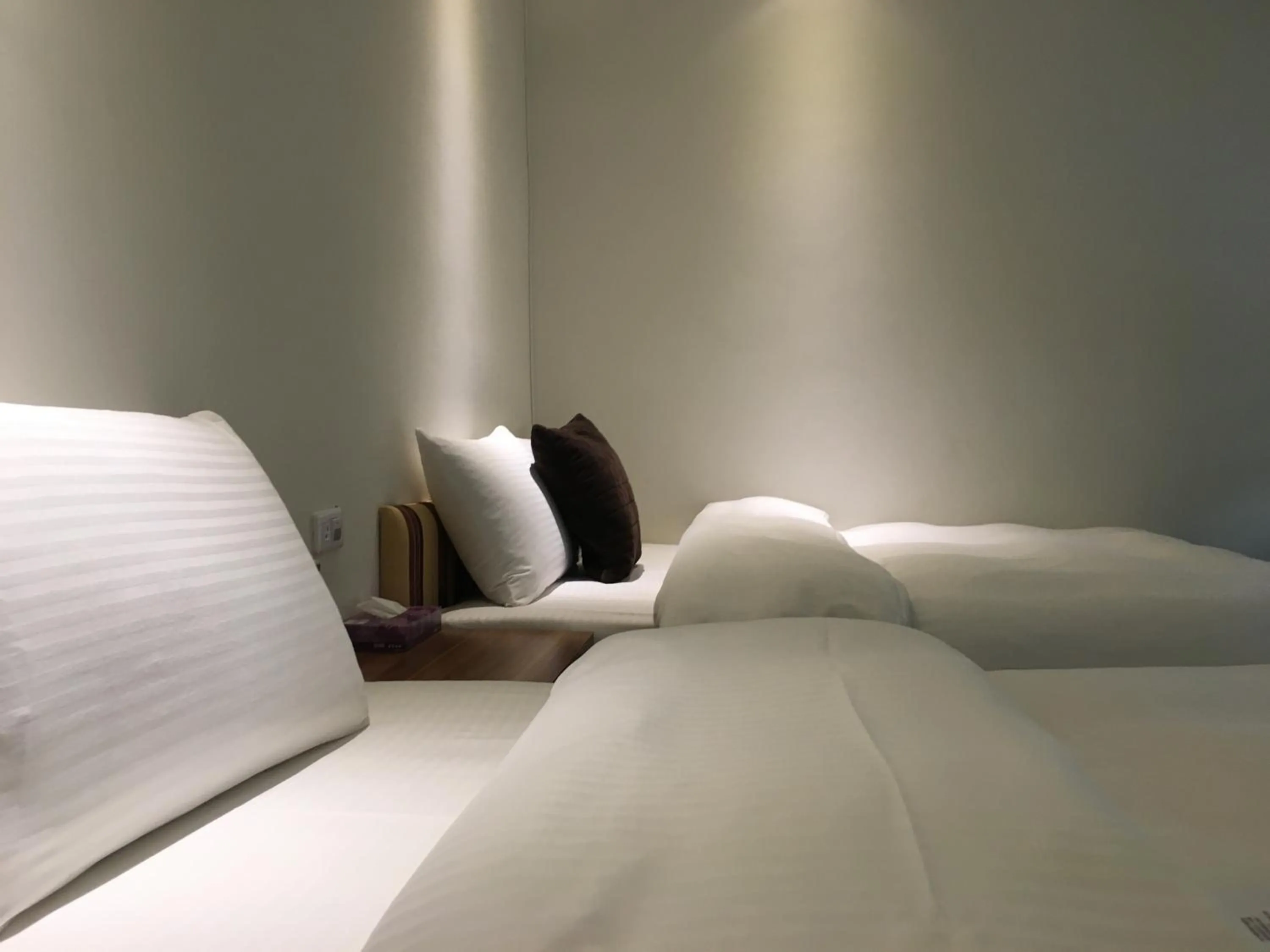 bunk bed in 237 Hotel