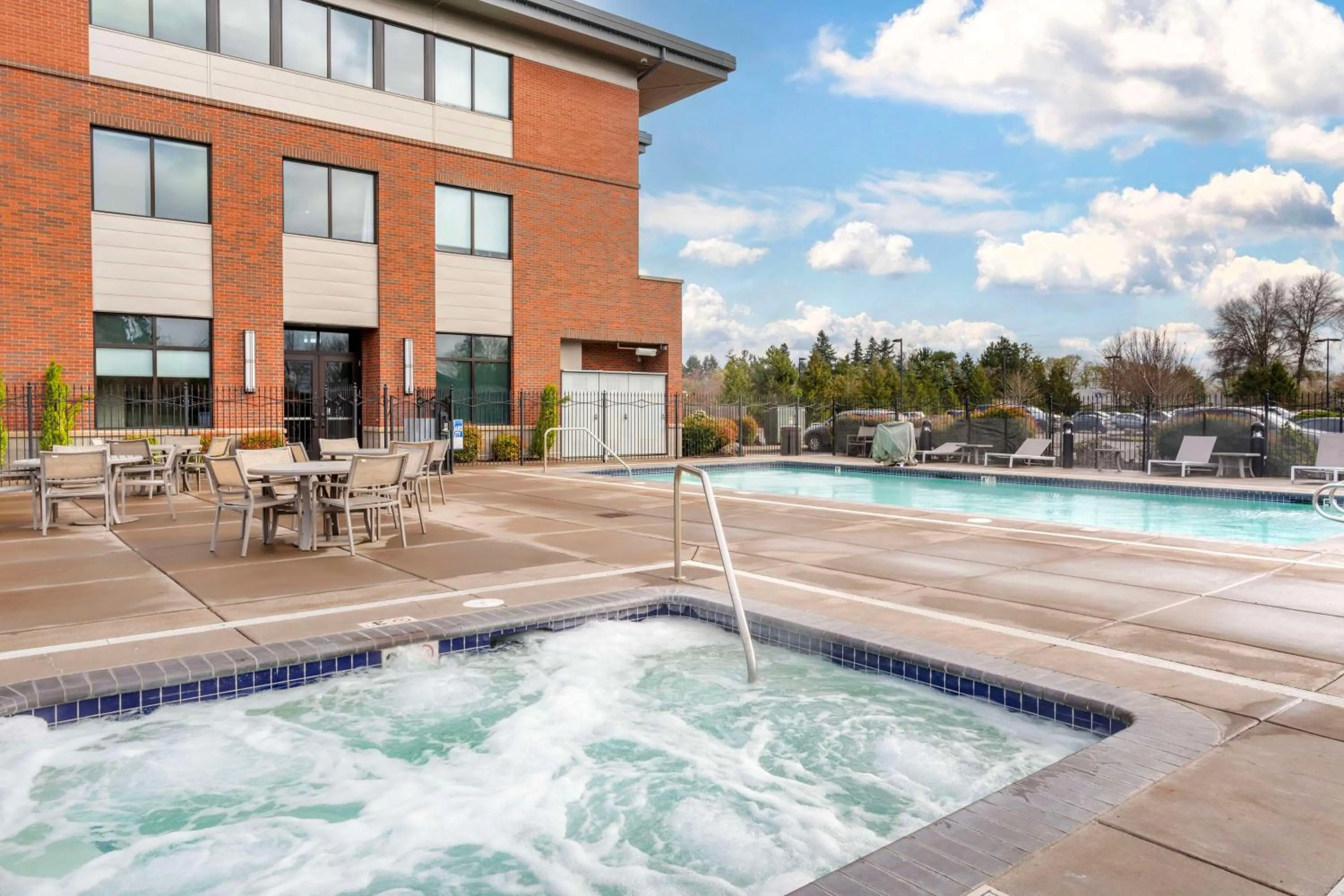 Pool view in Best Western Premier Boulder Falls Inn