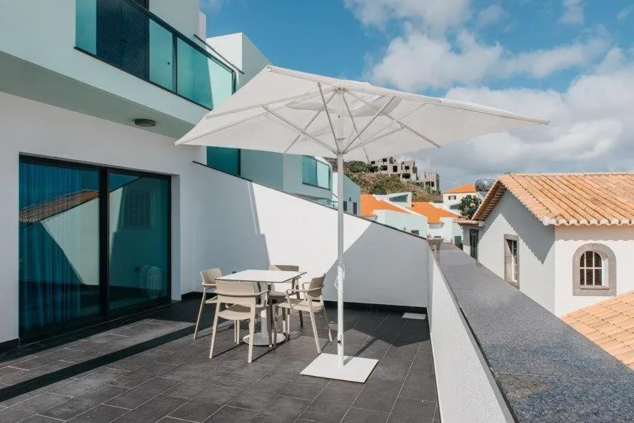 Patio in Vilas Mediterrâneo