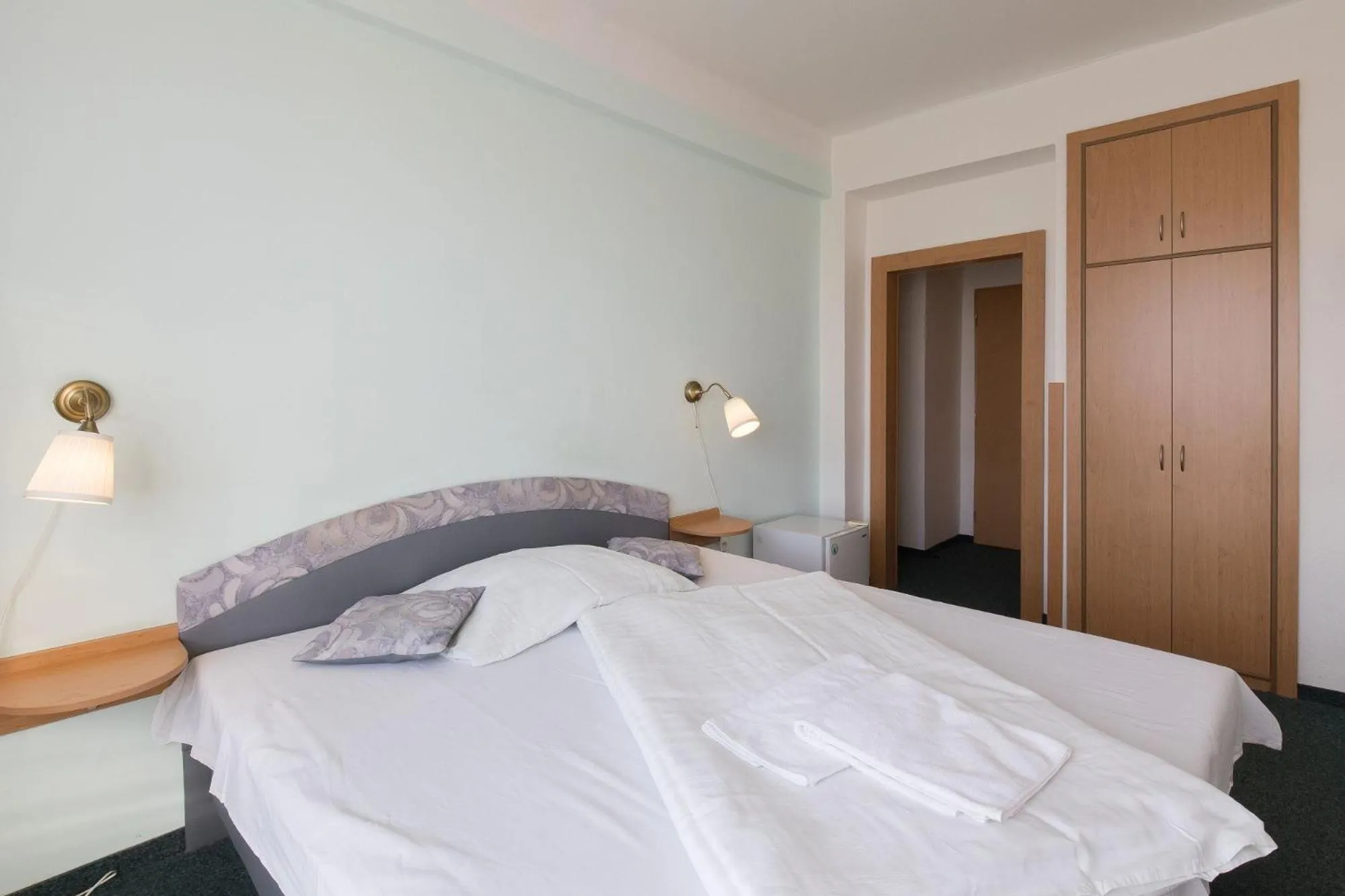 wardrobe, Bed in Hotel Belvedere Příbram