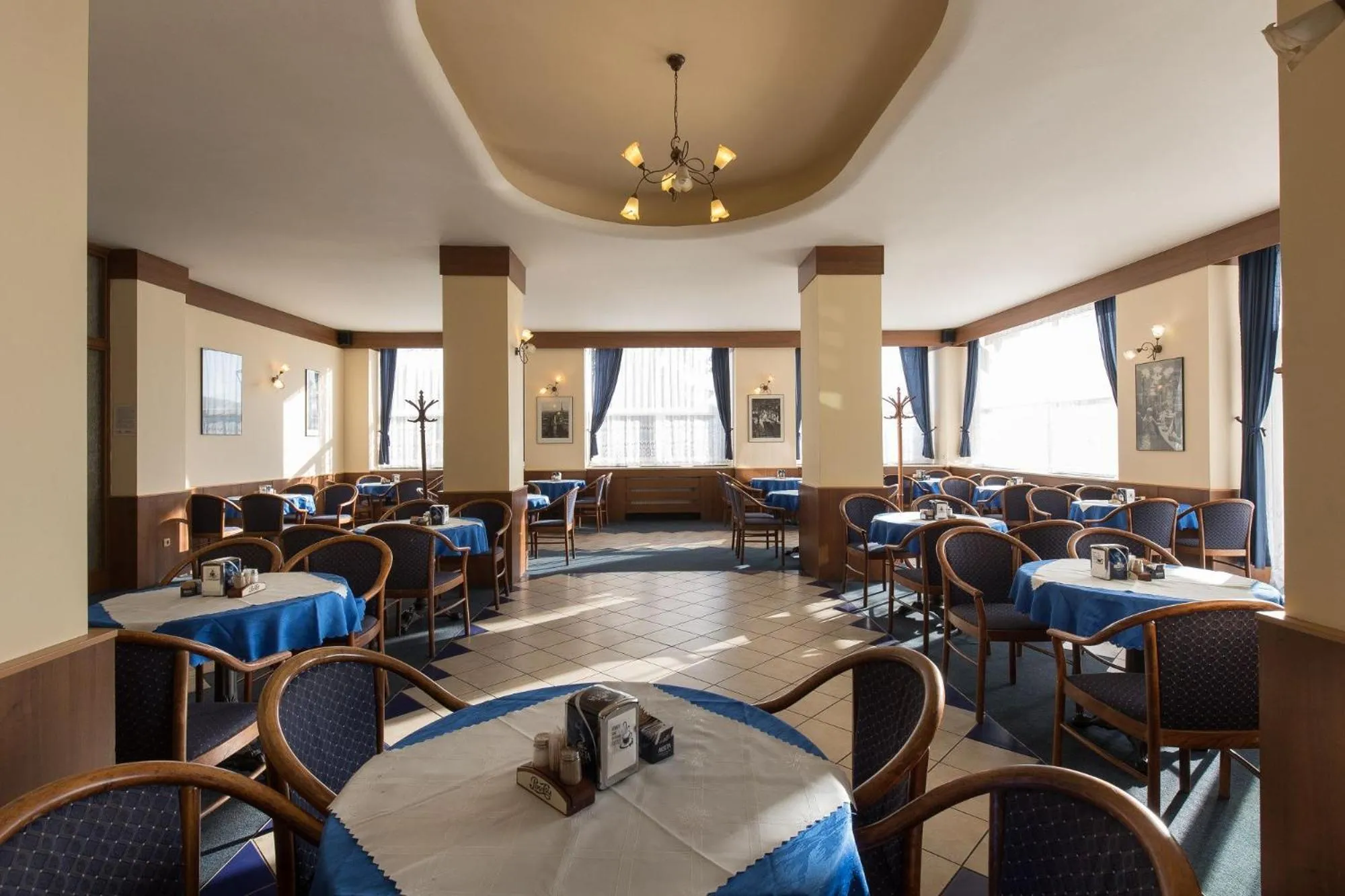 Restaurant/places to eat in Hotel Belvedere Příbram